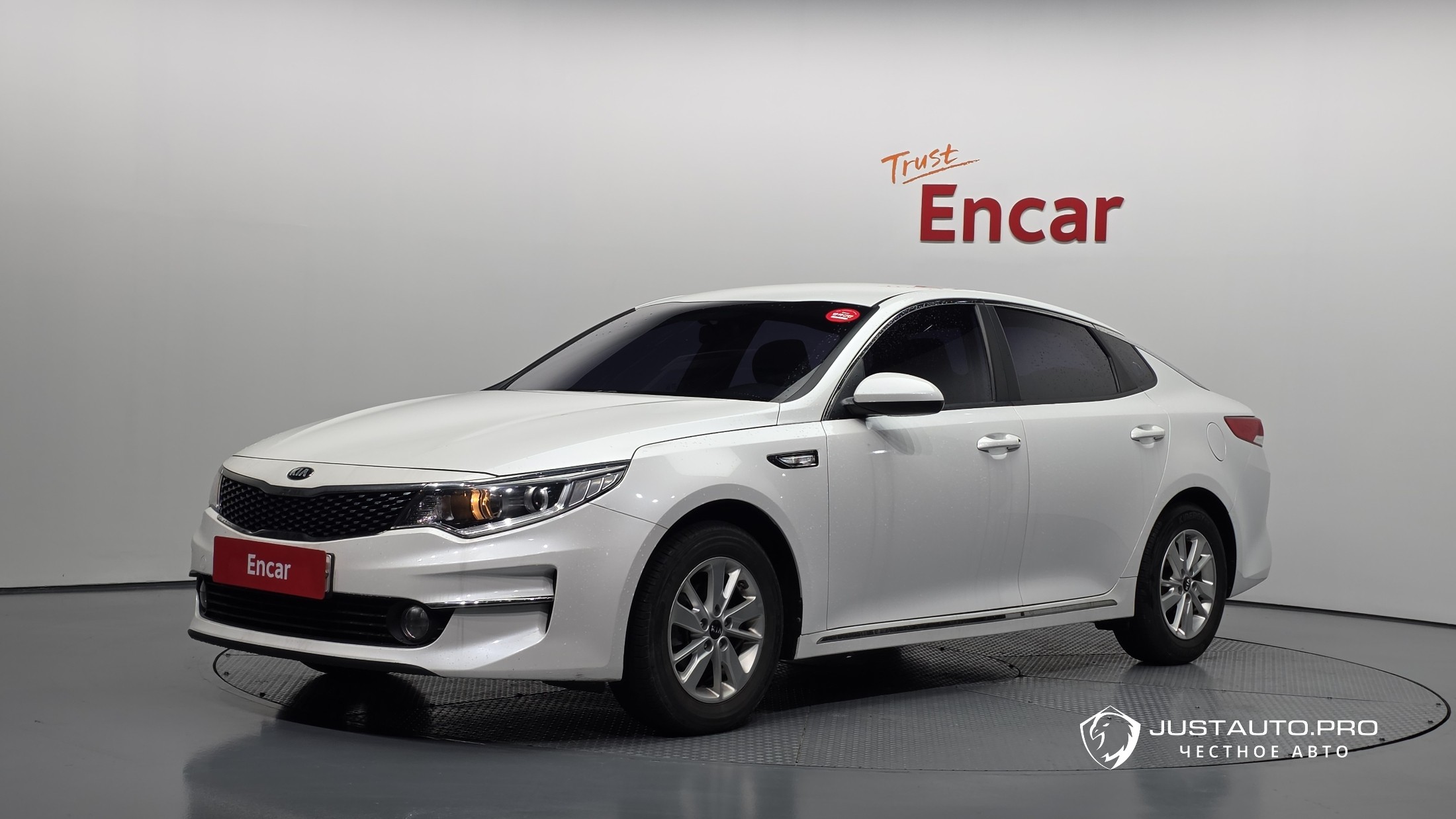 Автомобиль Kia K5