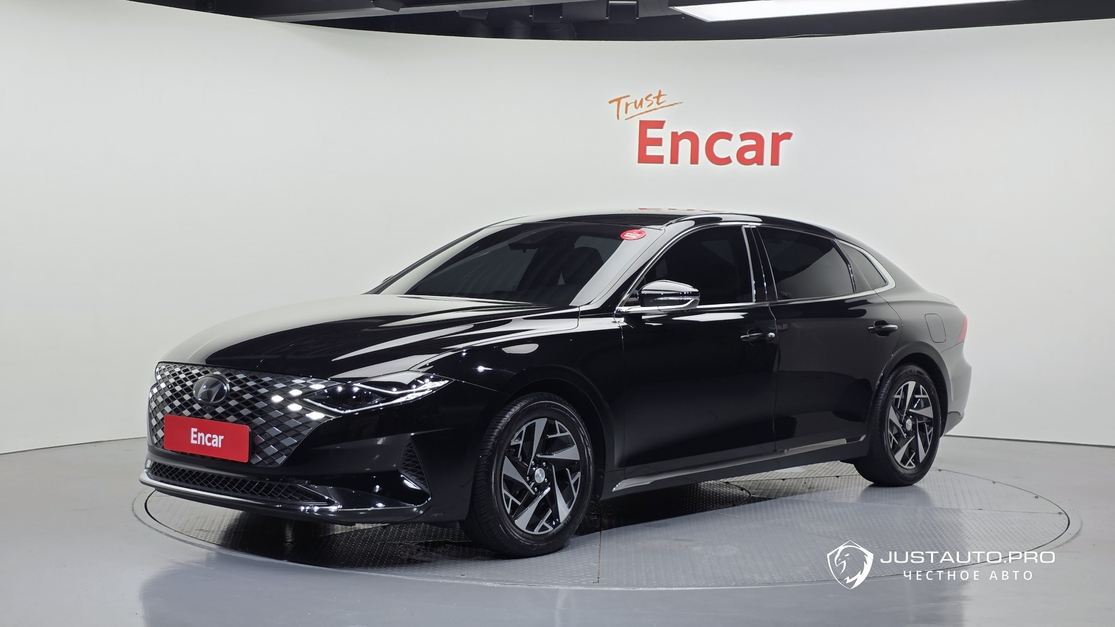 Автомобиль Hyundai Grandeur