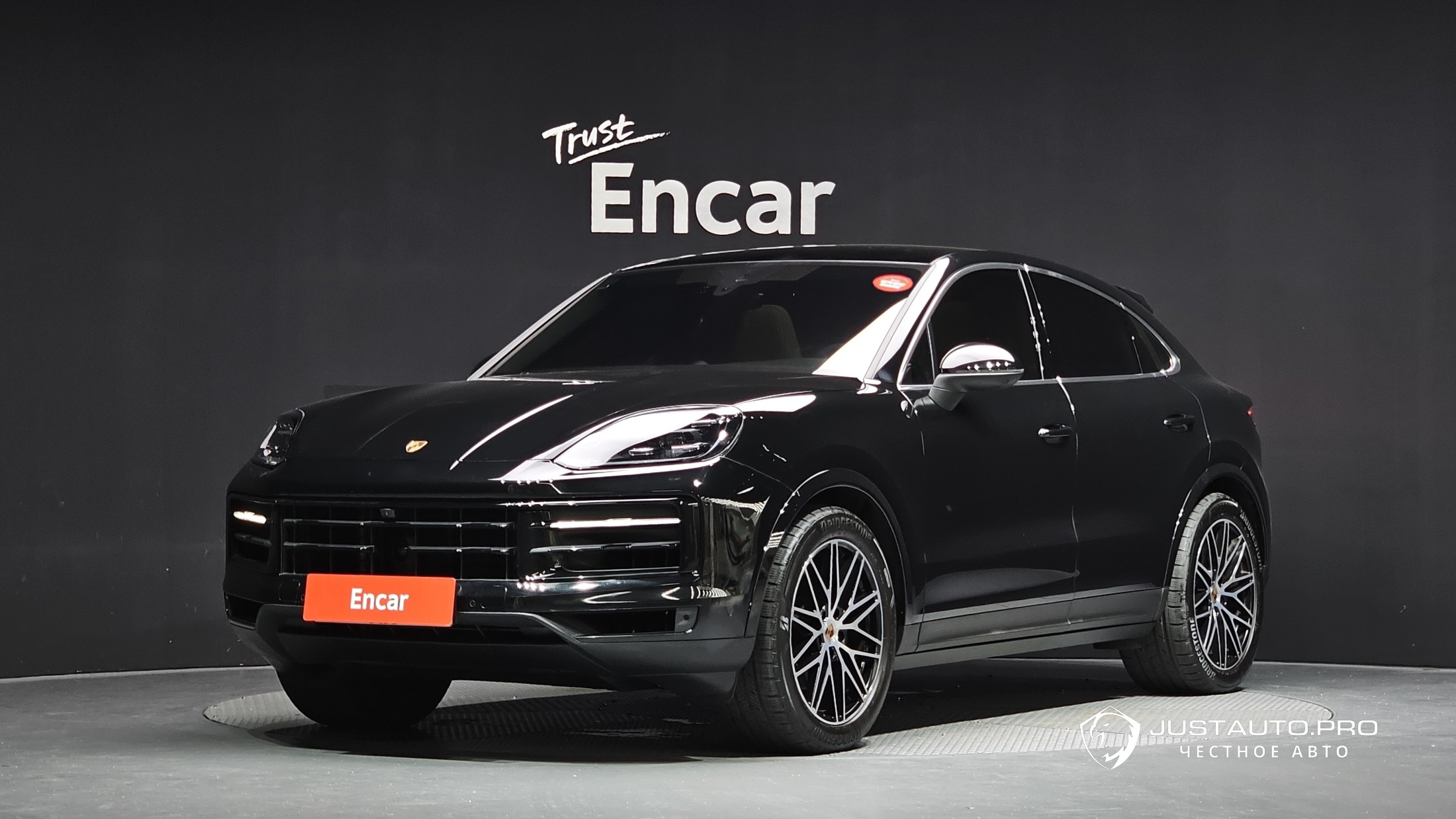 Автомобиль Porsche Cayenne
