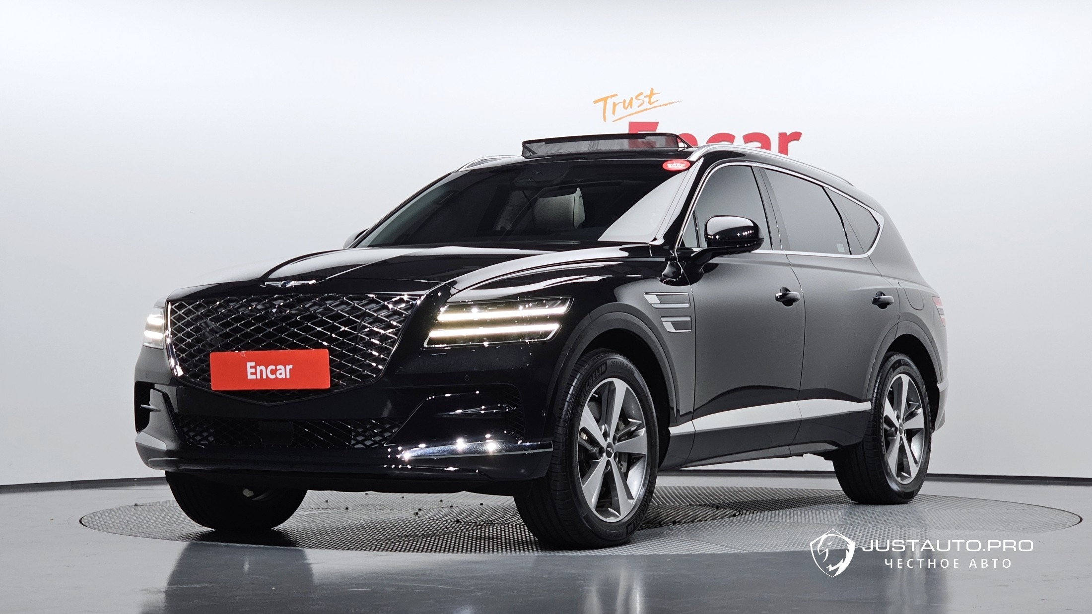 Автомобиль Genesis GV80