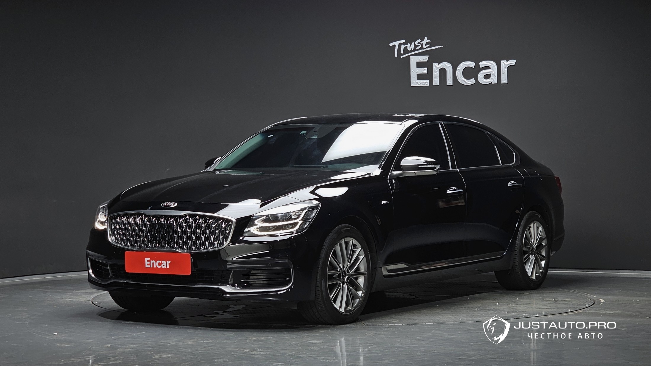 Автомобиль Kia K9