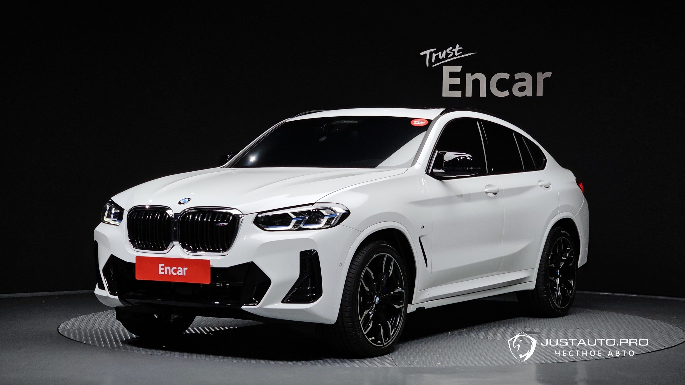 Автомобиль BMW X4