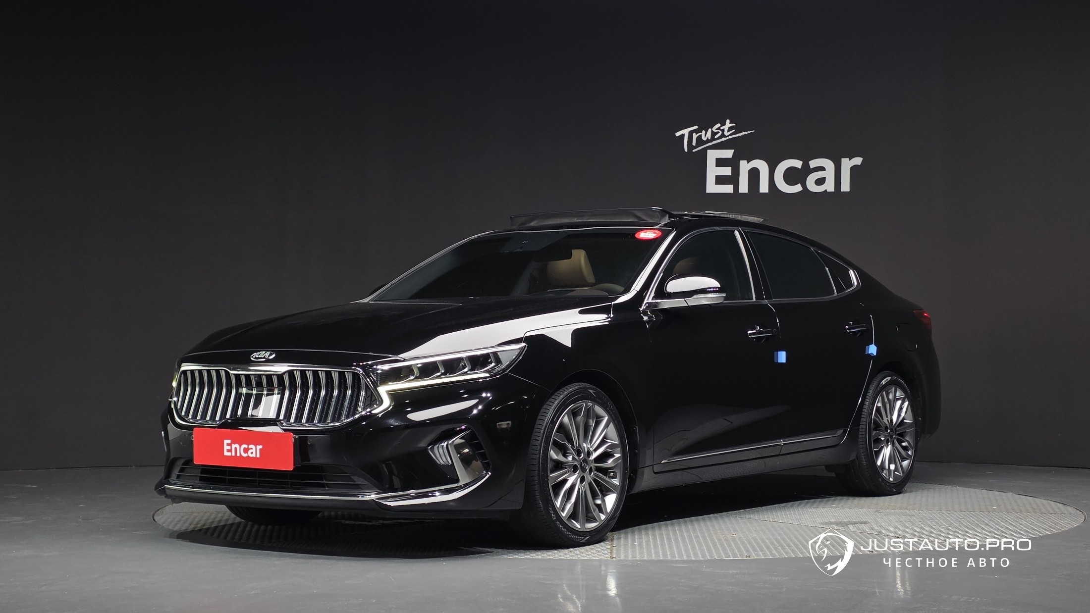 Автомобиль Kia K7