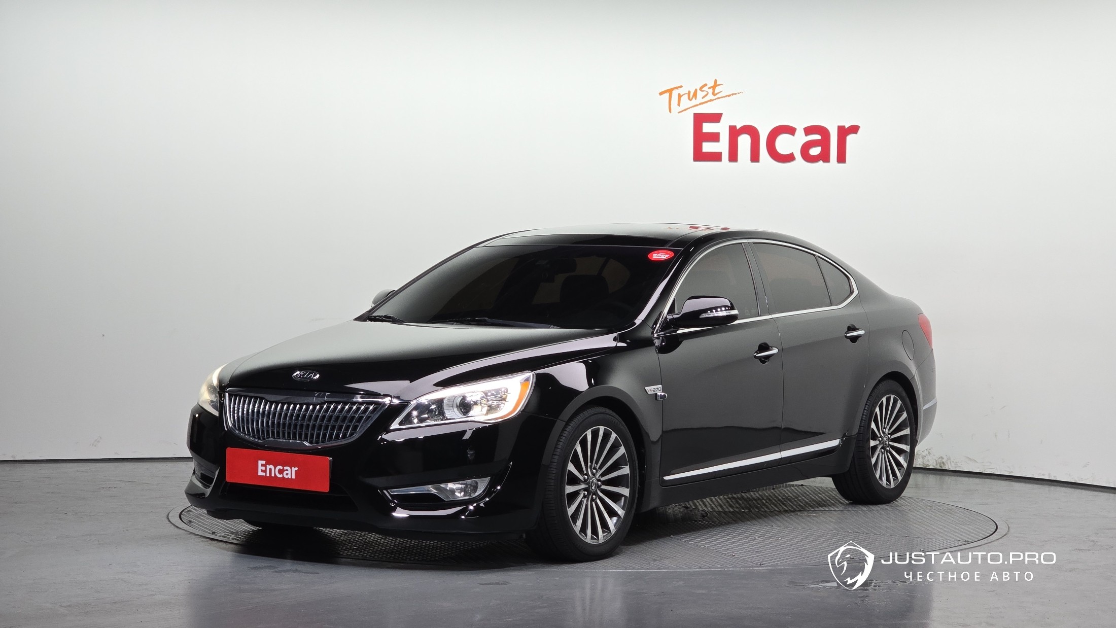 Автомобиль Kia K7