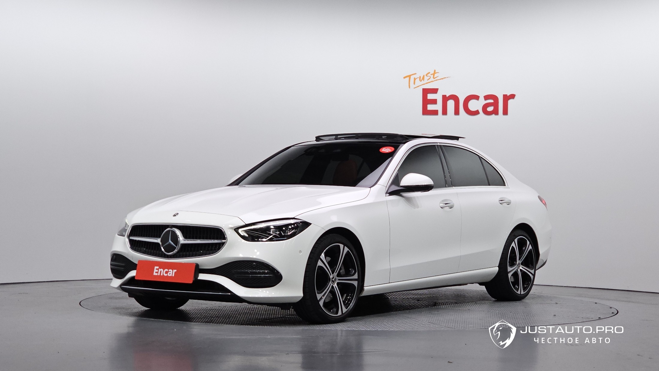 Автомобиль Mercedes-Benz C-Class