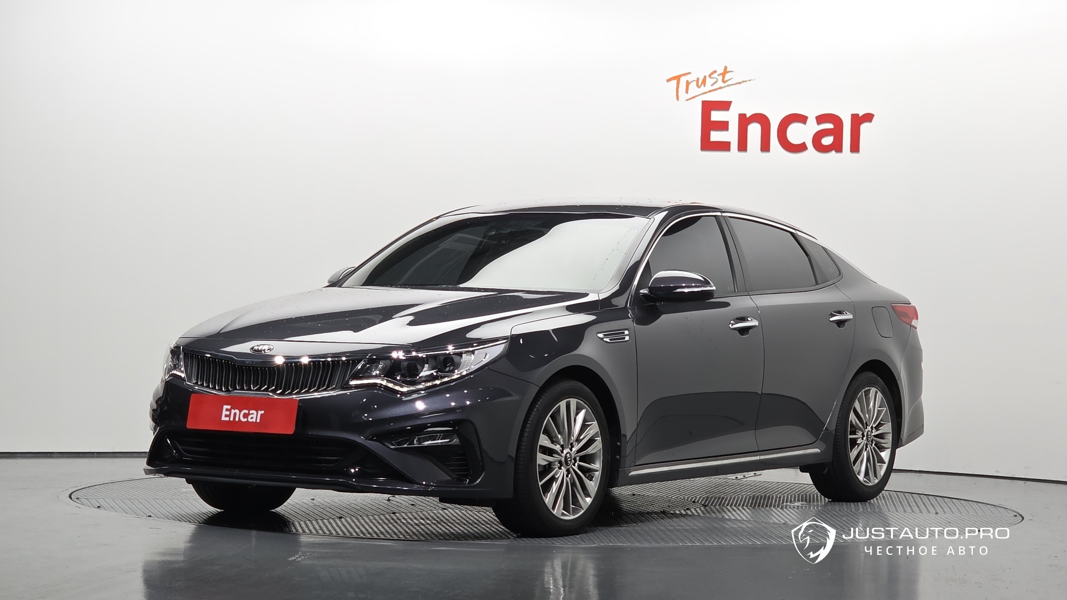 Автомобиль Kia K5