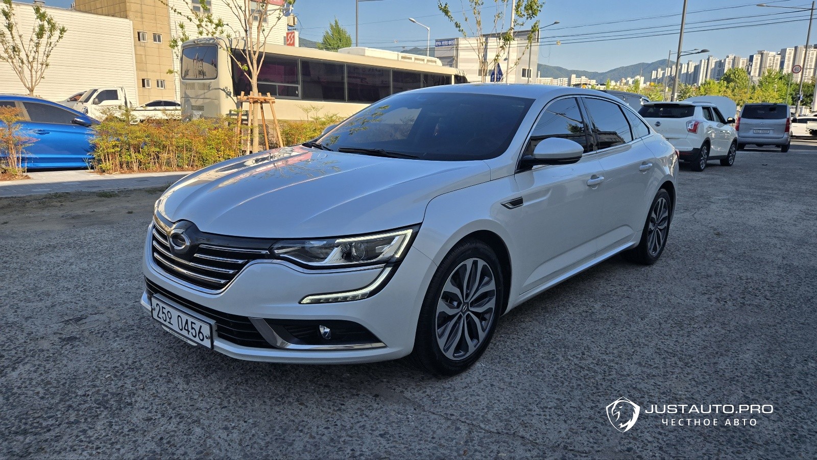 Автомобиль Renault-KoreaSamsung SM6