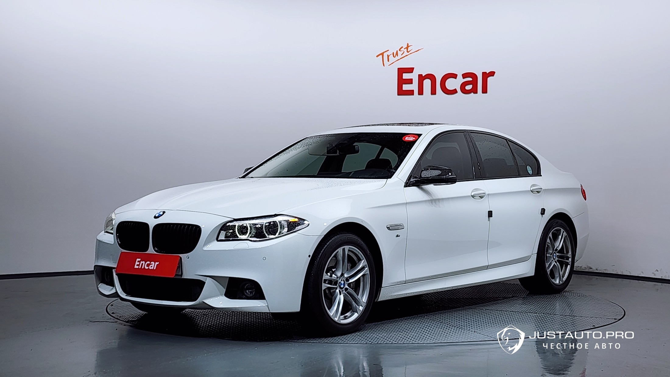 Автомобиль BMW 5-Series