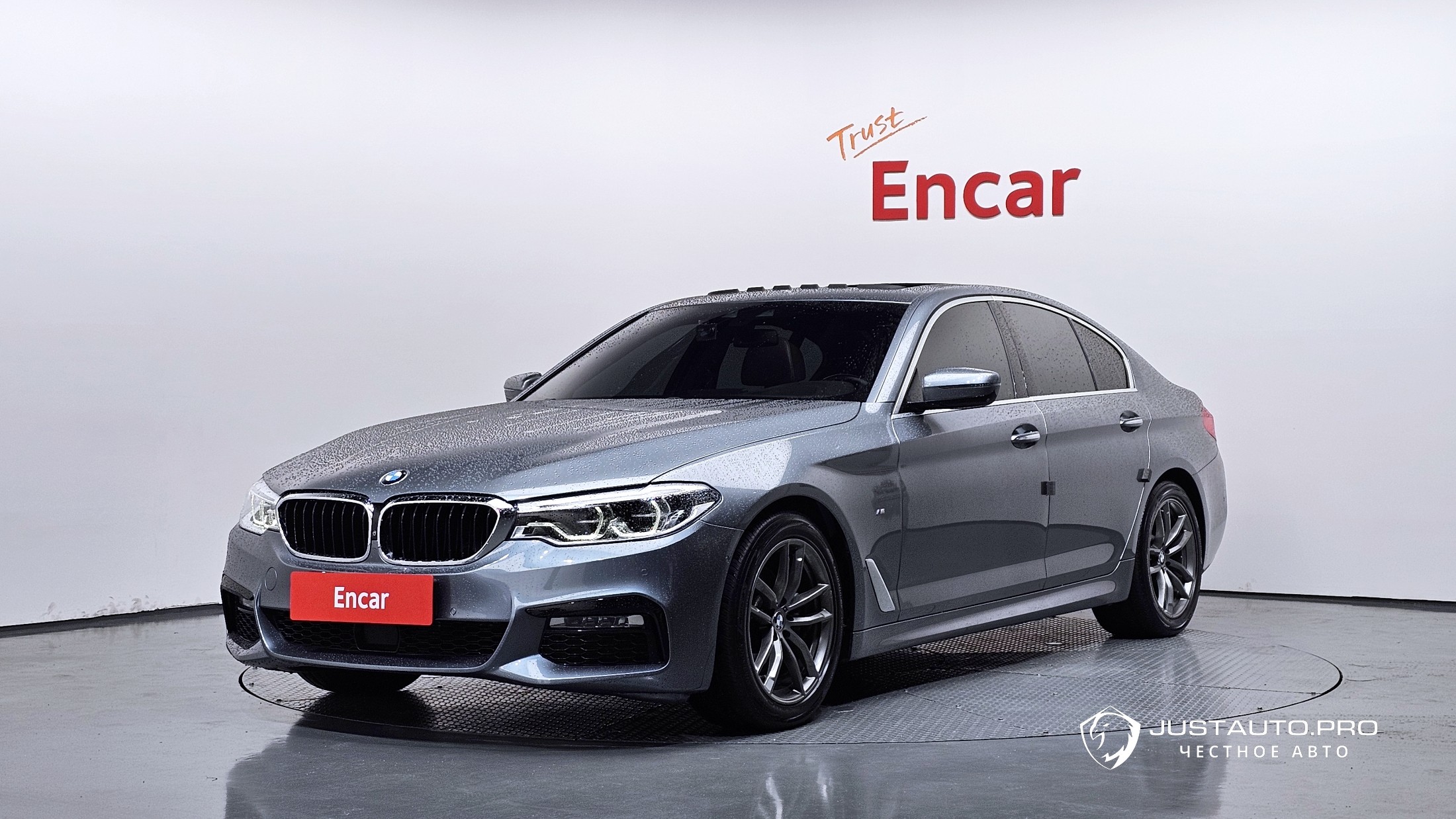 Автомобиль BMW 5-Series