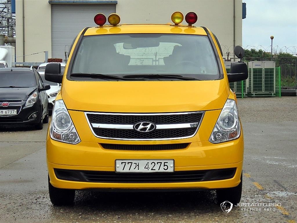 Автомобиль Hyundai Starex
