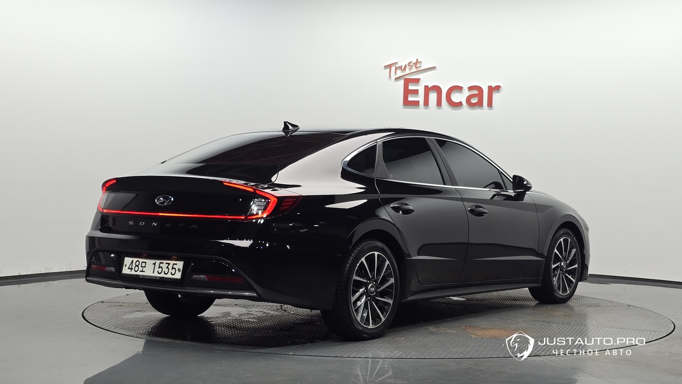 Автомобиль Hyundai Sonata