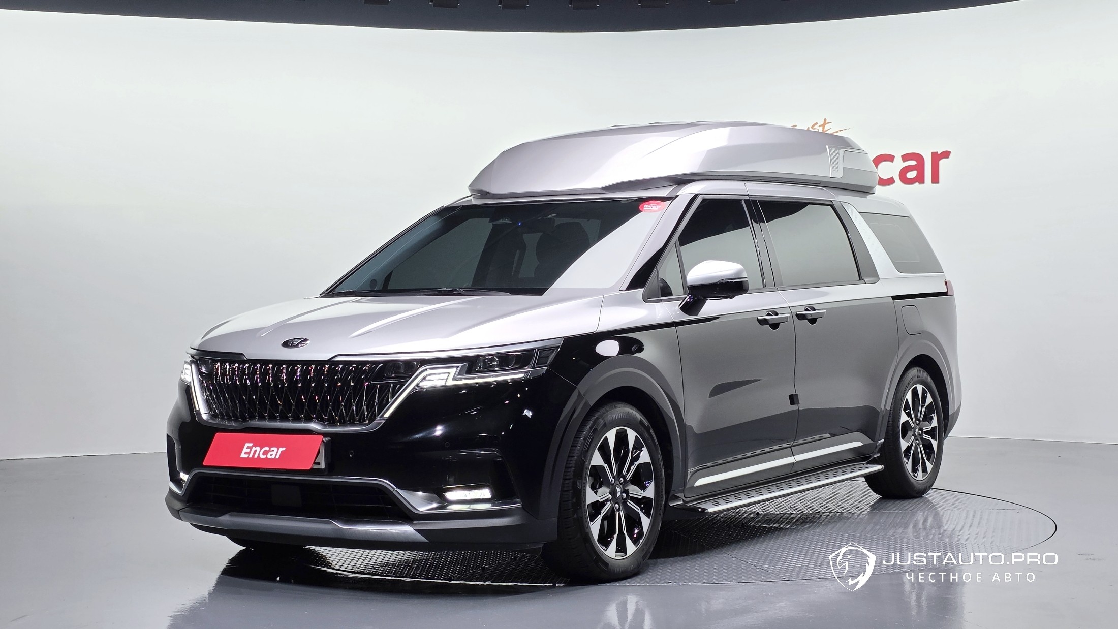 Автомобиль Kia Canival