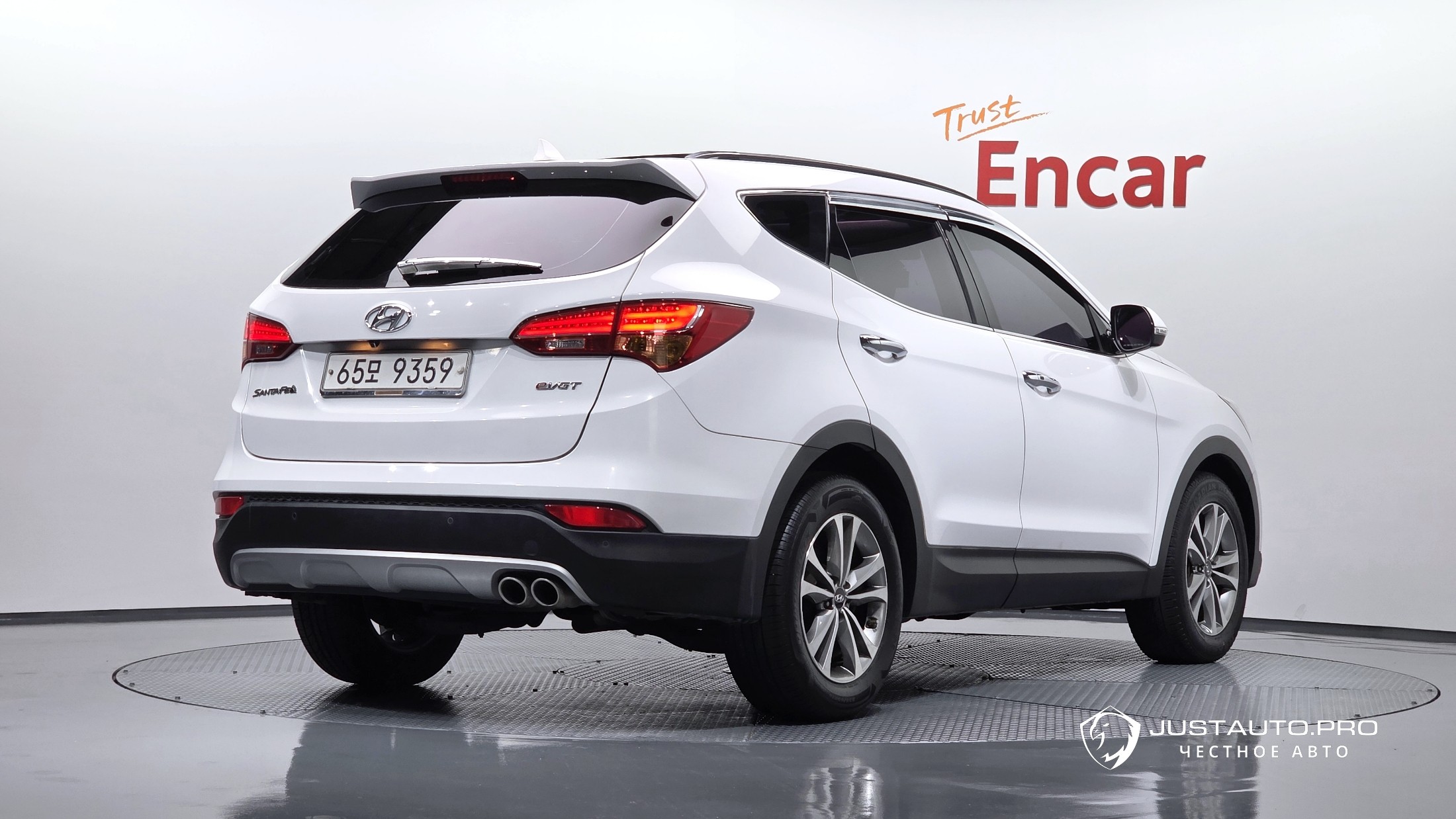 Автомобиль Hyundai Santafe