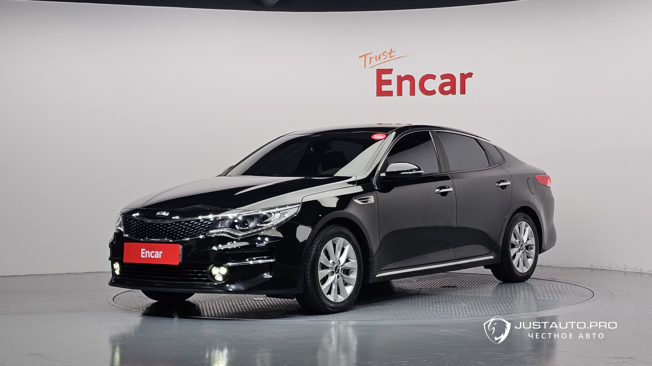 Автомобиль Kia K5