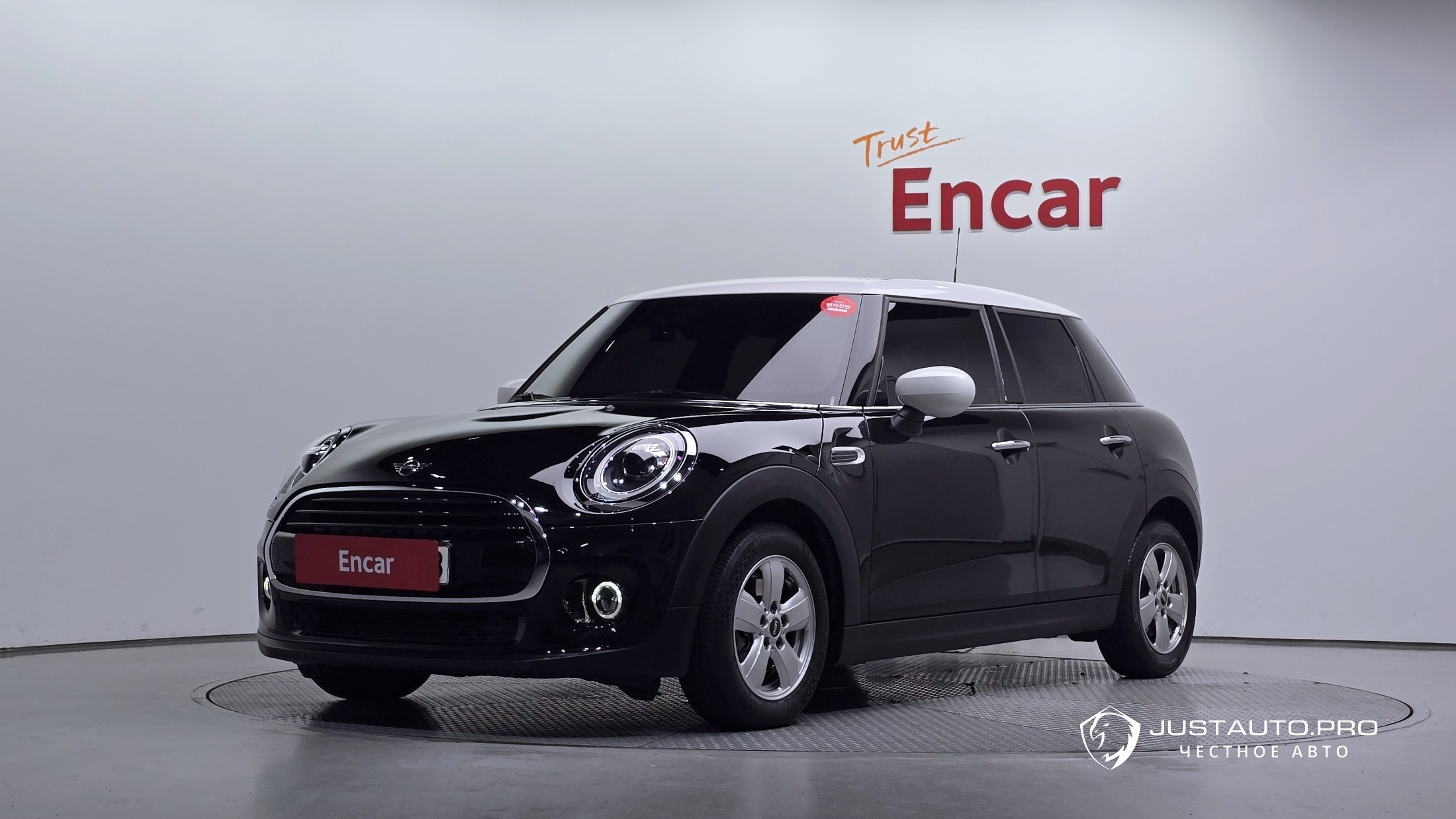 Автомобиль Mini Cooper