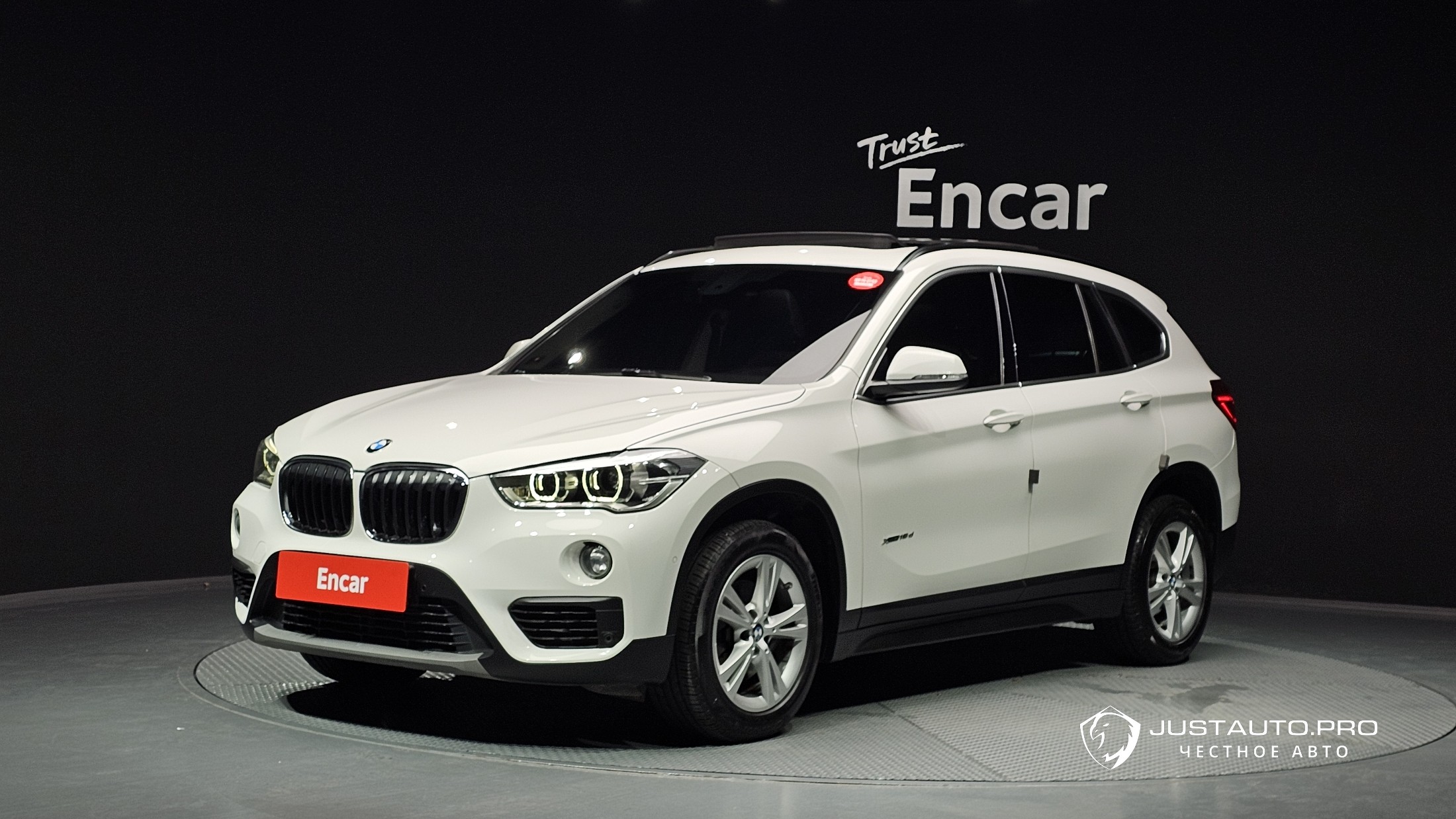 Автомобиль BMW X1