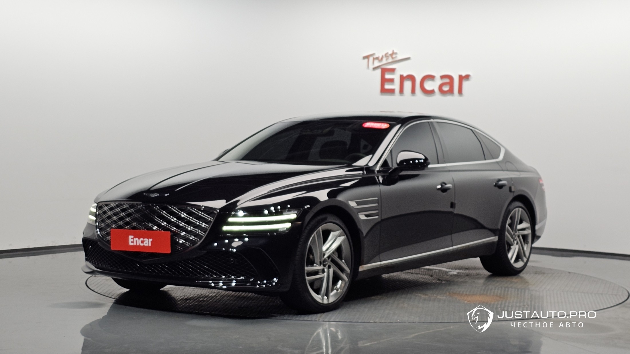 Автомобиль Genesis G80