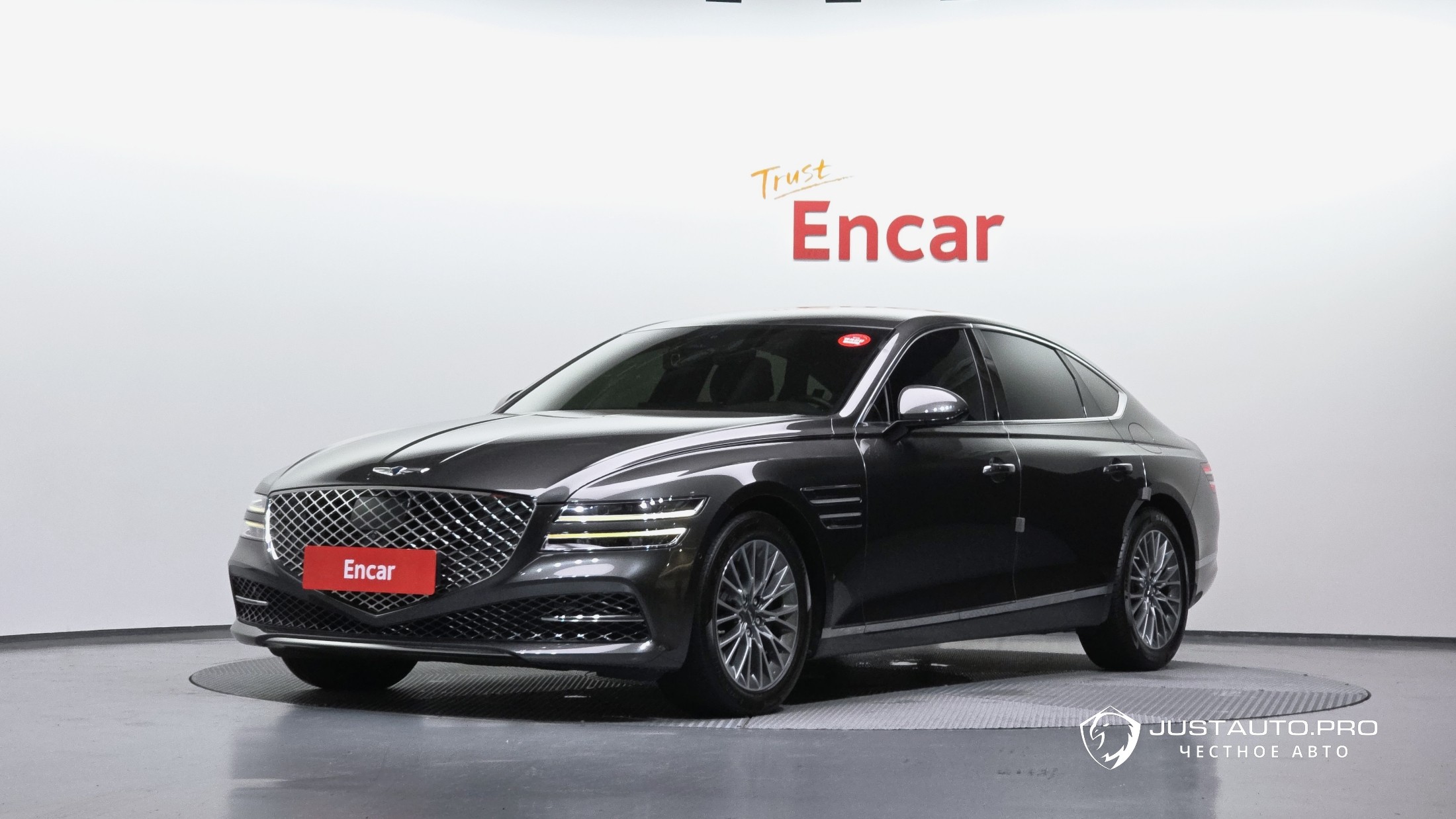 Автомобиль Genesis G80