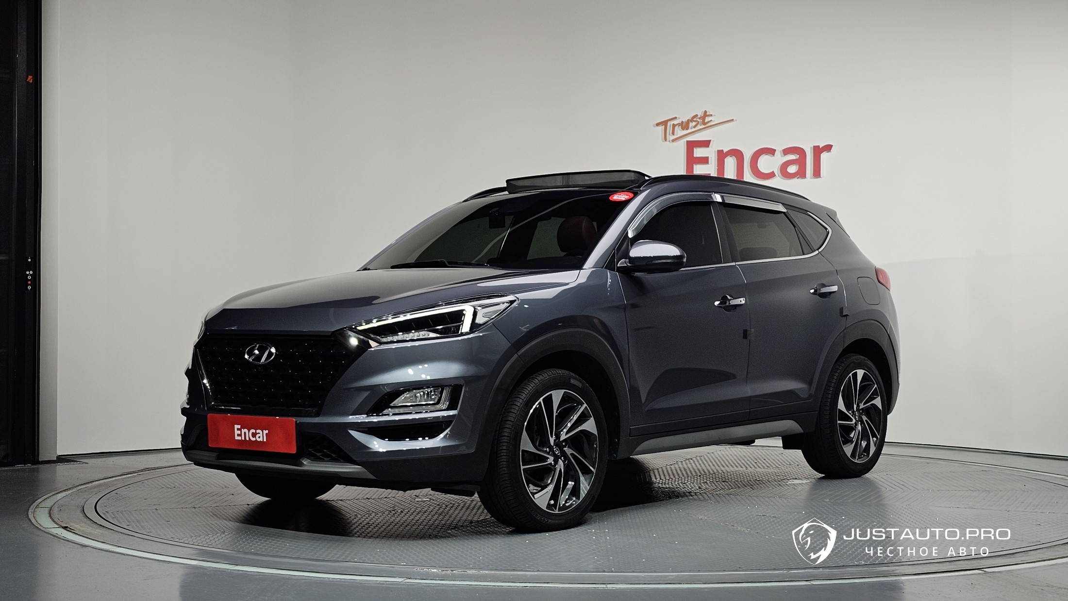 Автомобиль Hyundai Tucson