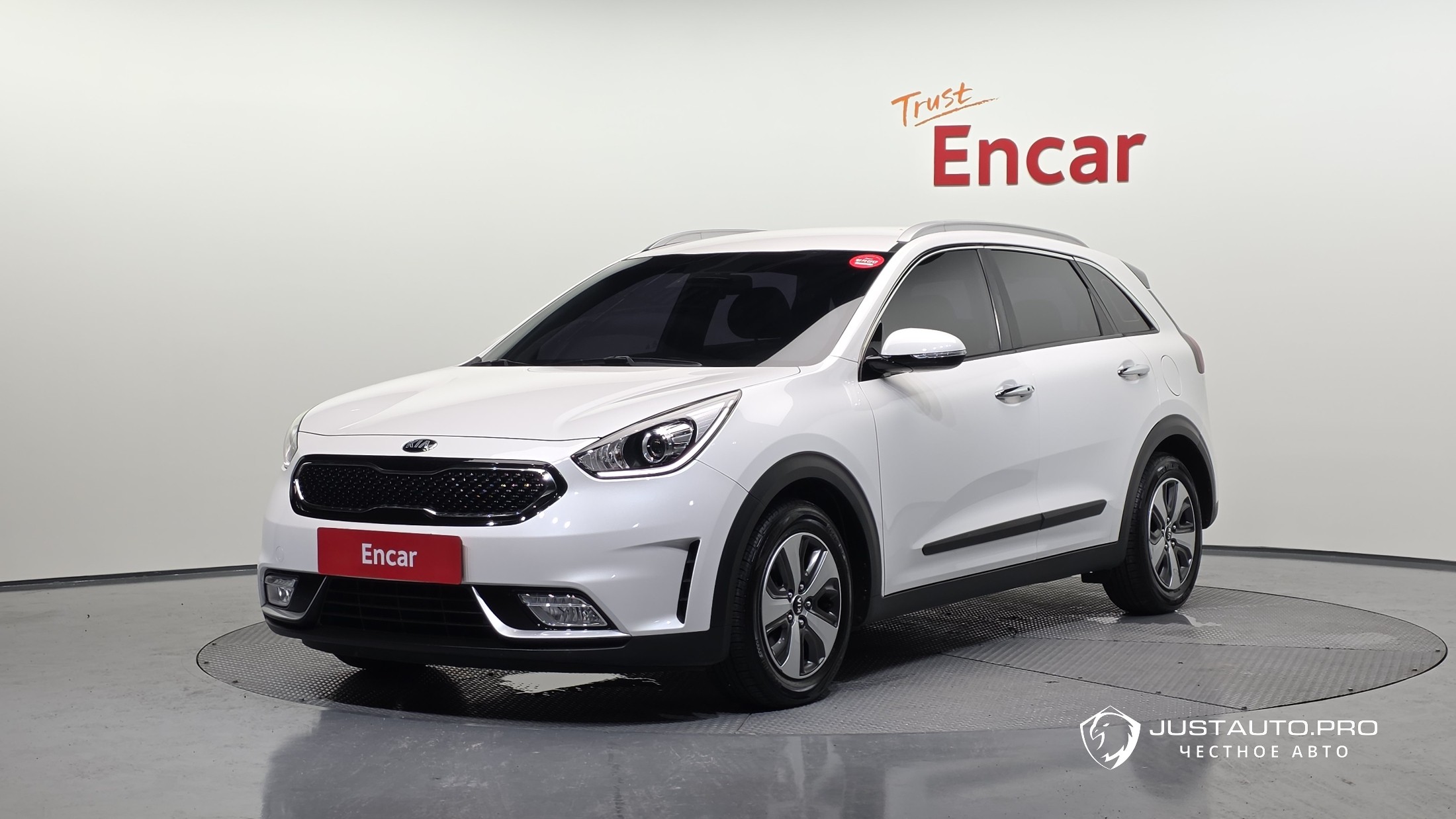 Автомобиль Kia Niro