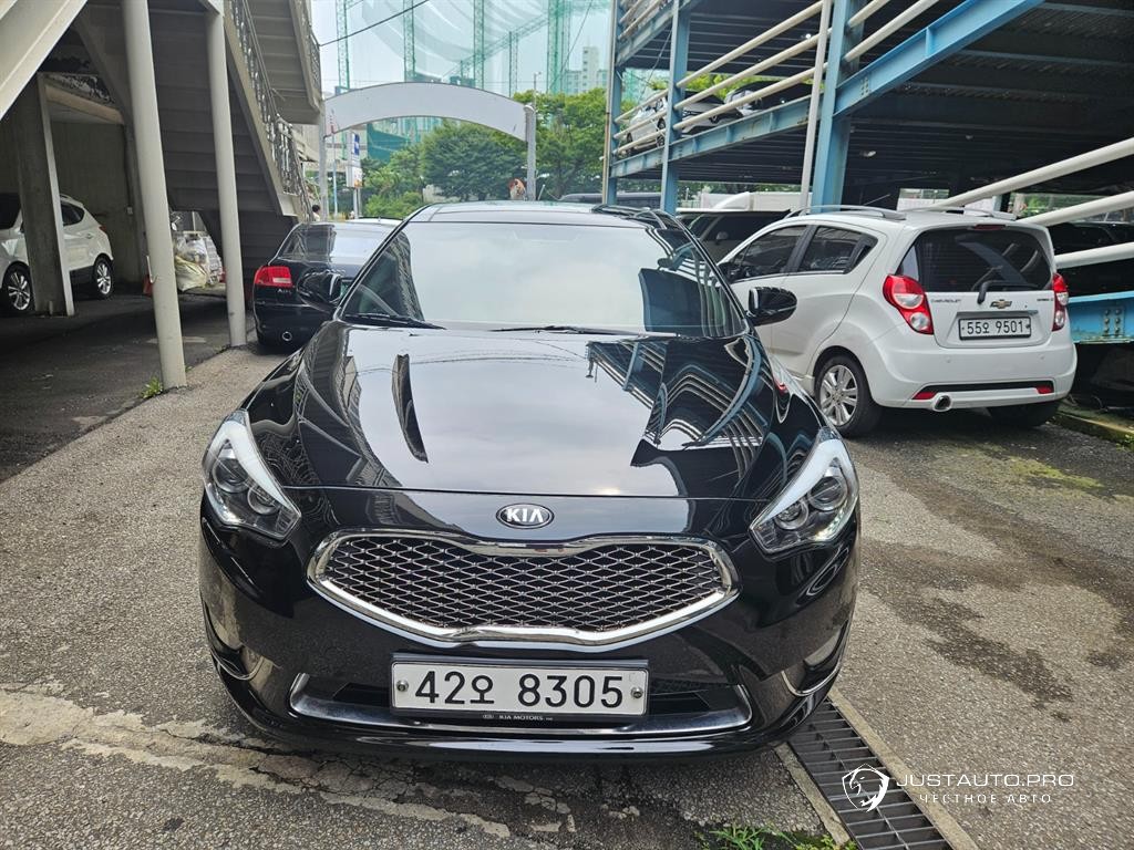 Автомобиль Kia K7