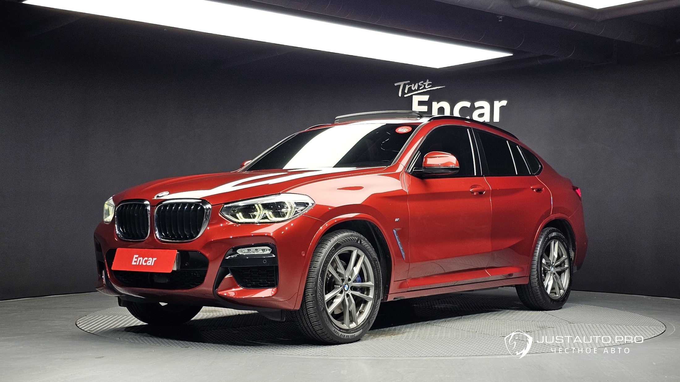 Автомобиль BMW X4