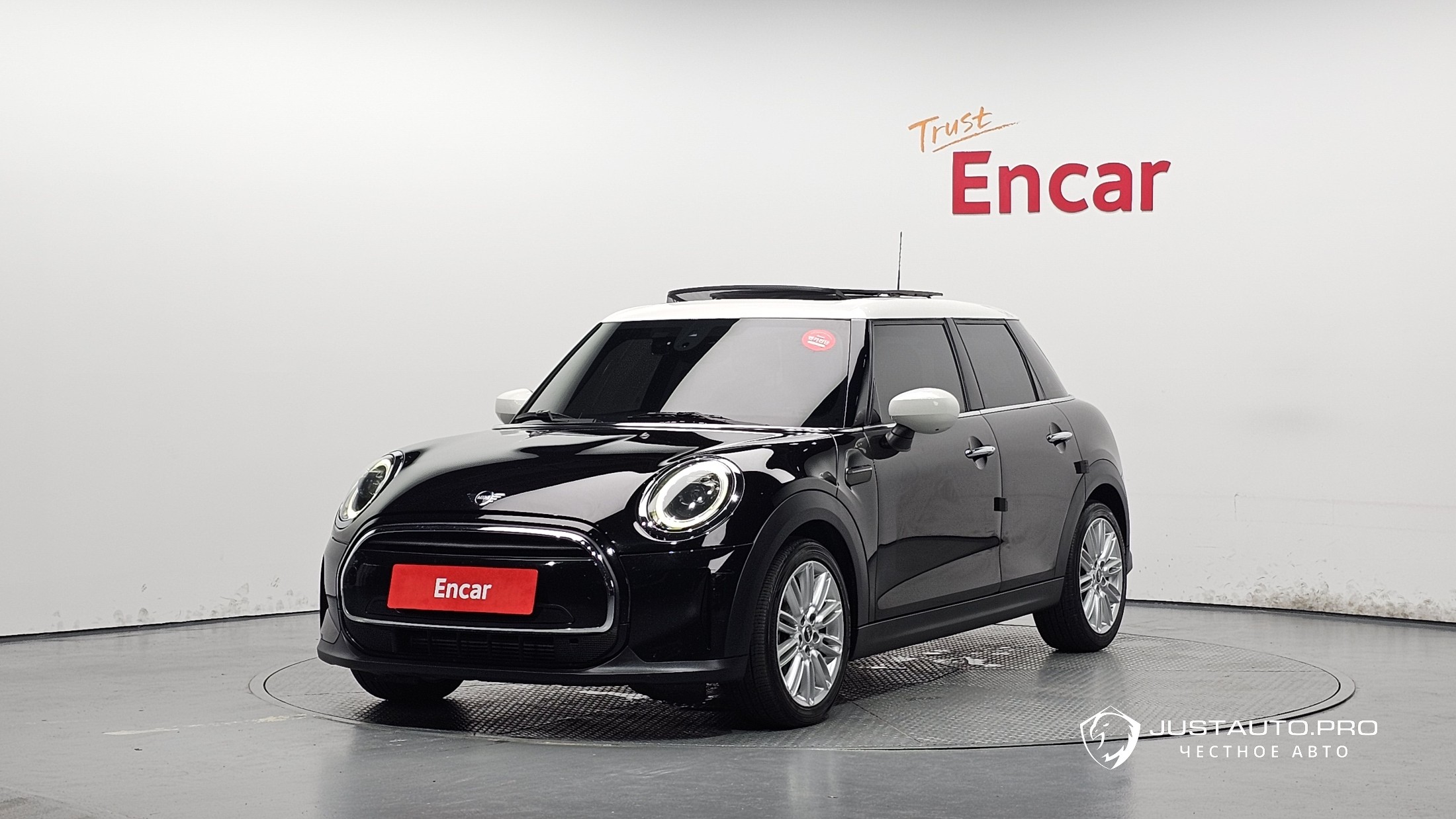 Автомобиль Mini Cooper