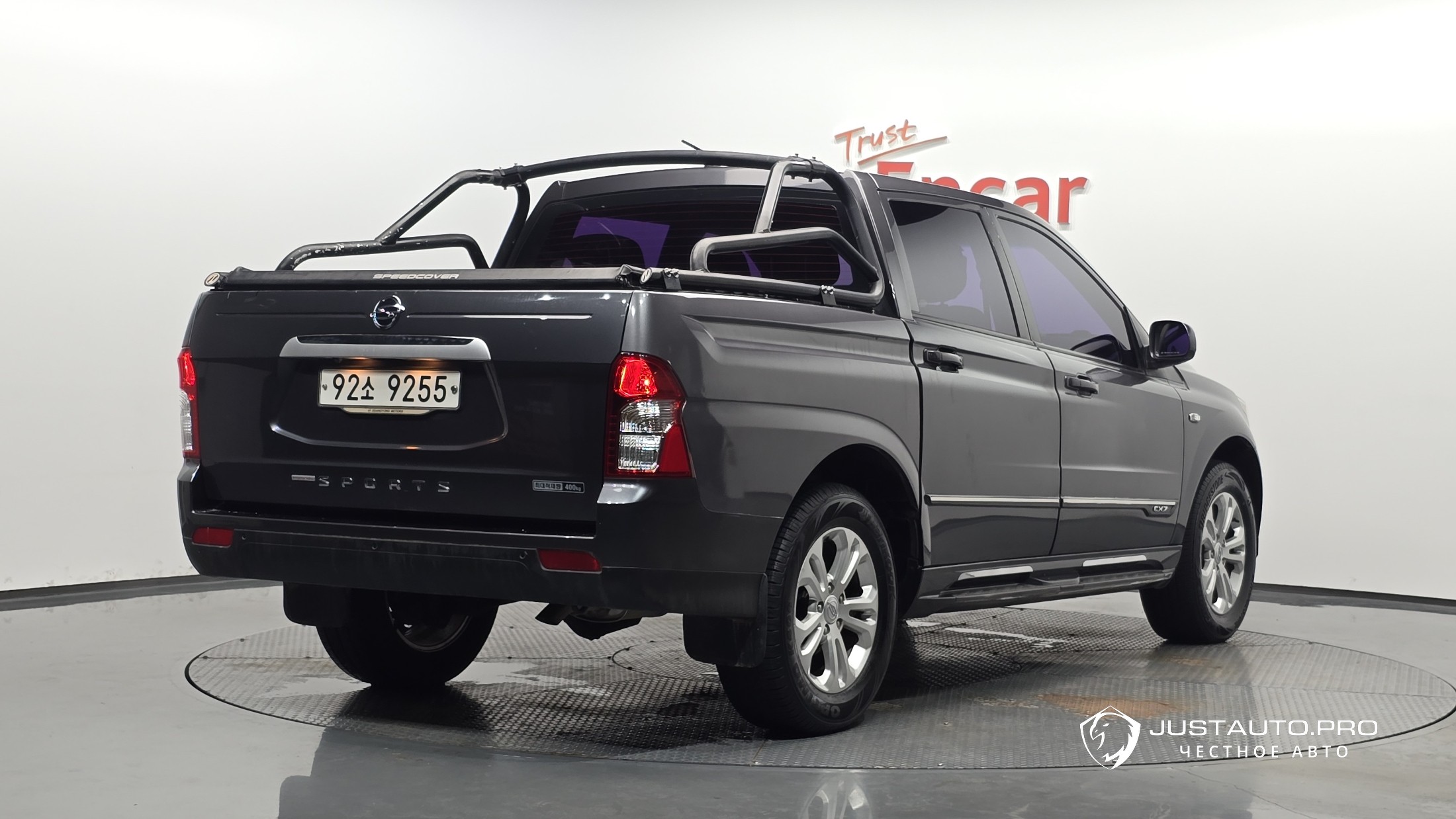 Автомобиль KG_Mobility_Ssangyong KORANDO