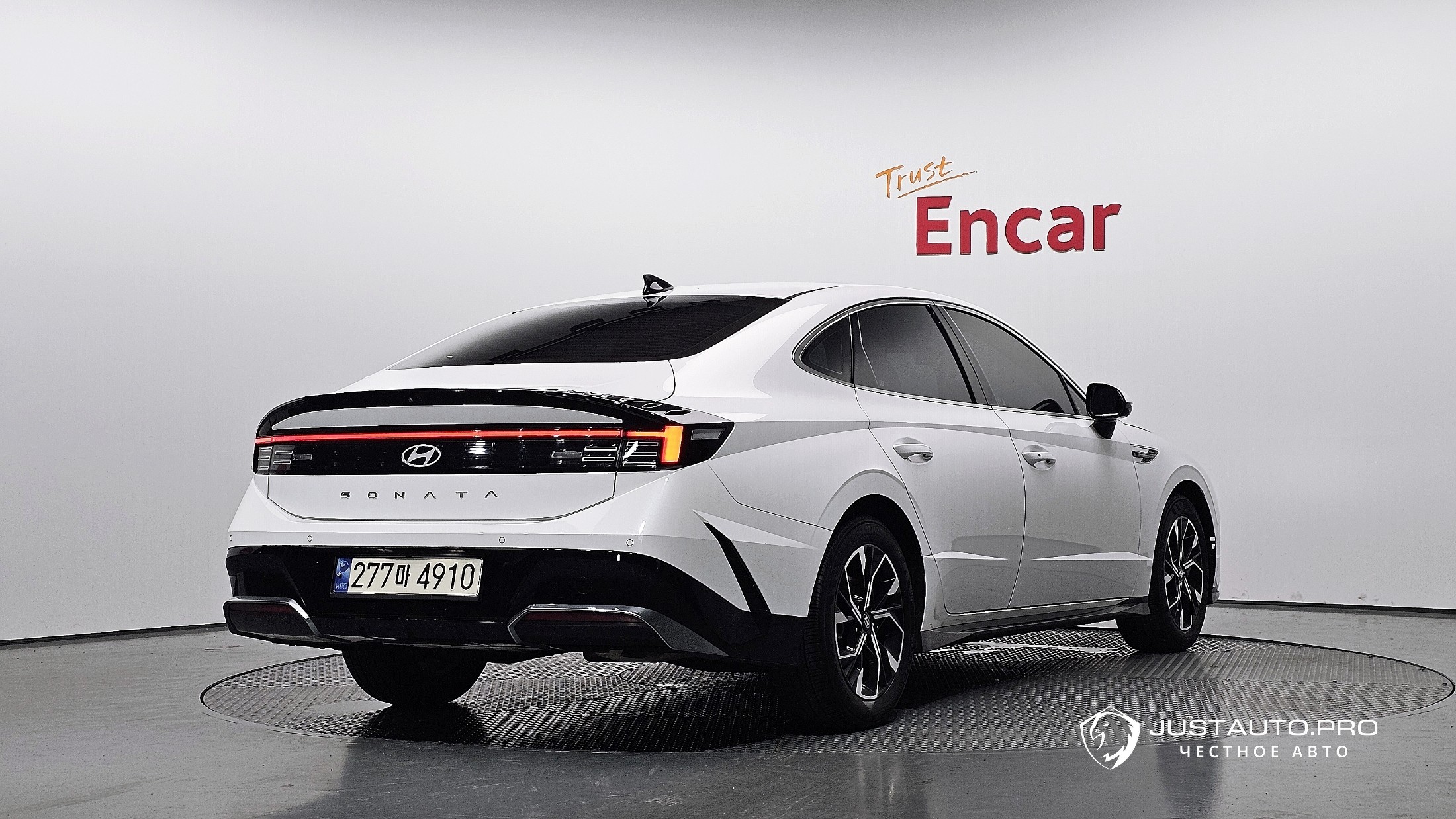 Автомобиль Hyundai Sonata