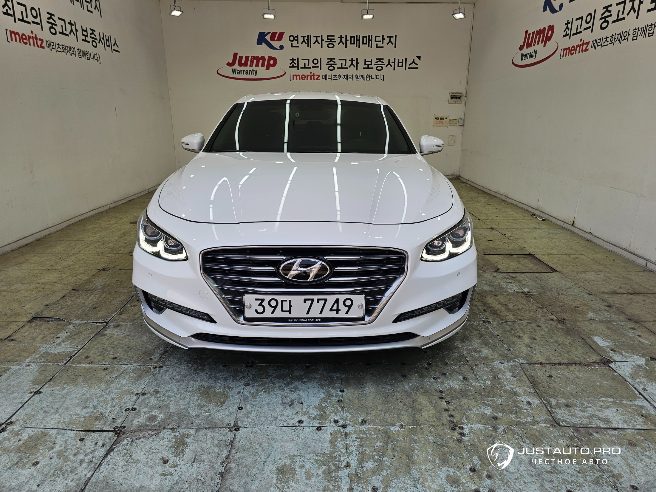 Автомобиль Hyundai Grandeur