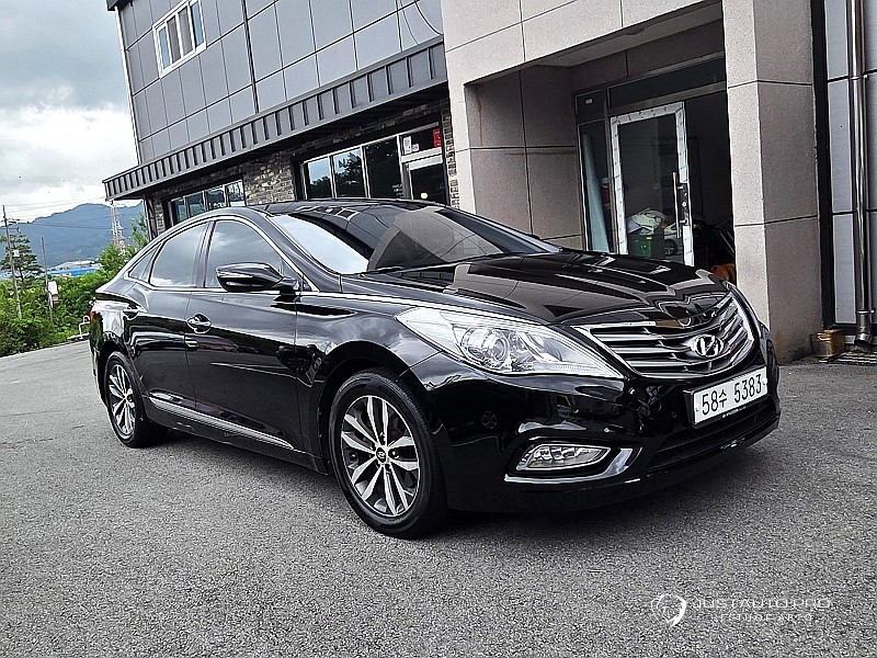 Автомобиль Hyundai Grandeur