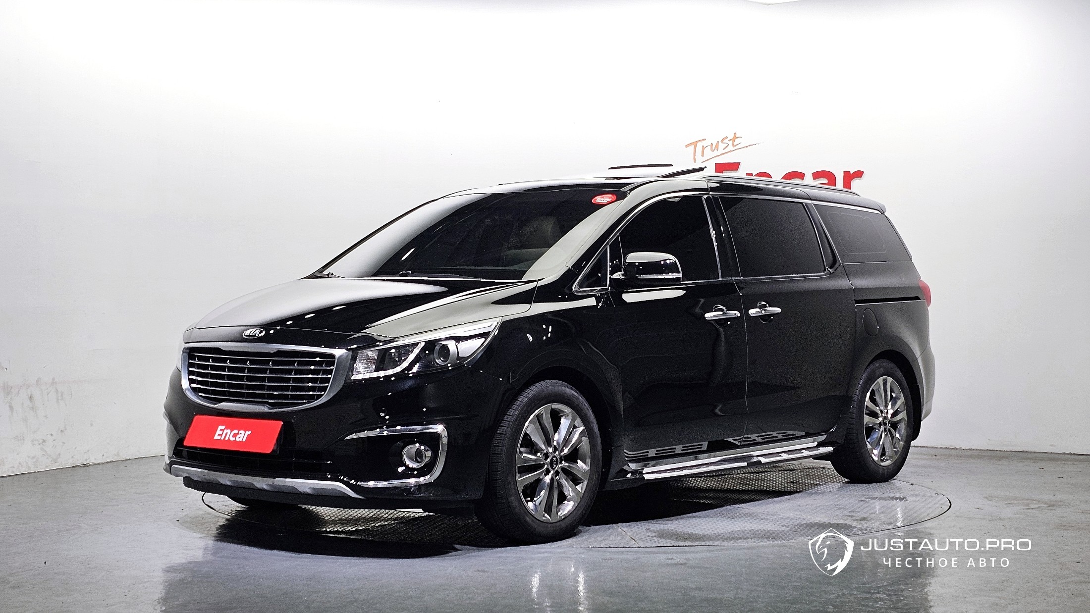 Автомобиль Kia Canival