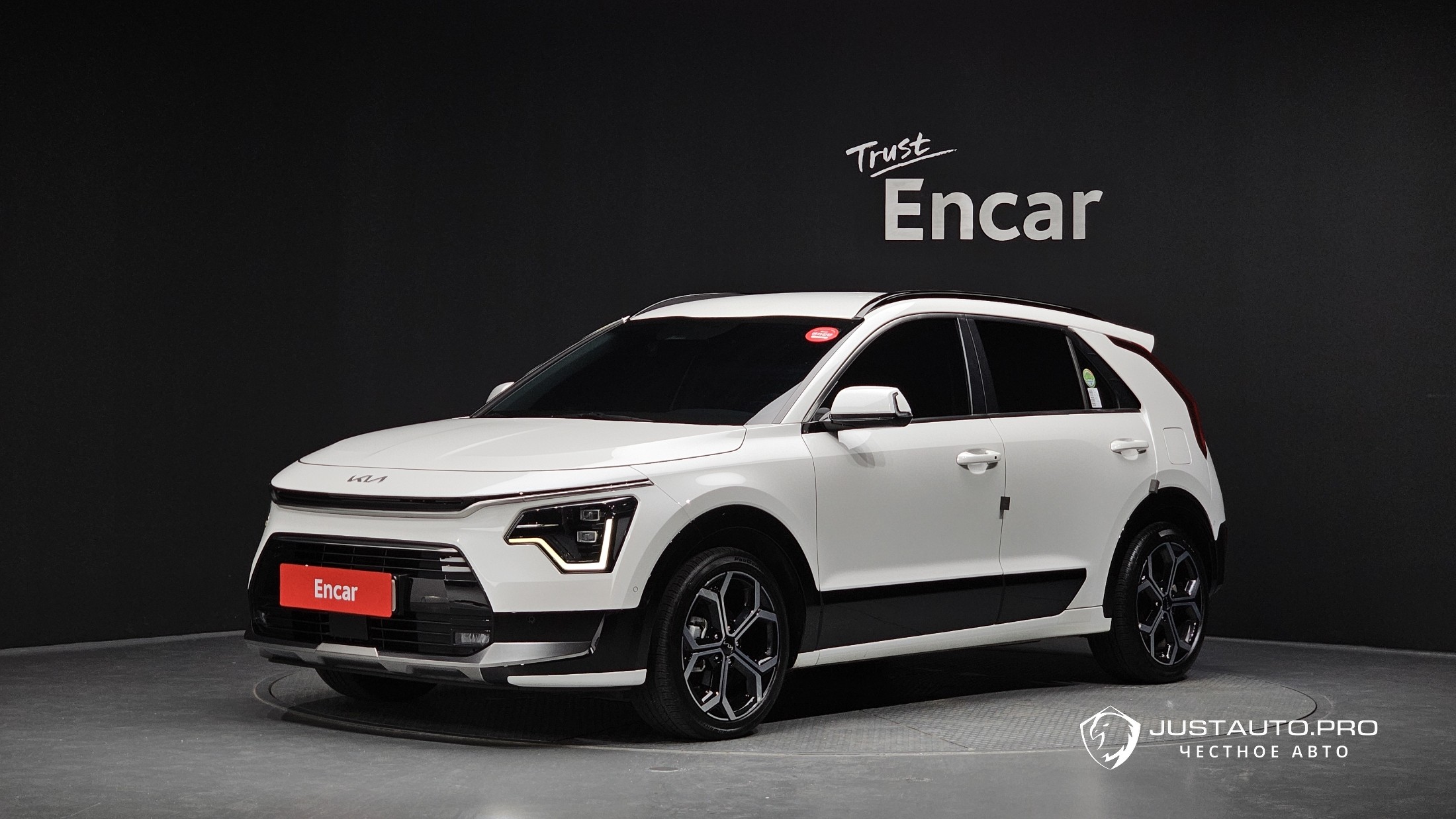 Автомобиль Kia Niro