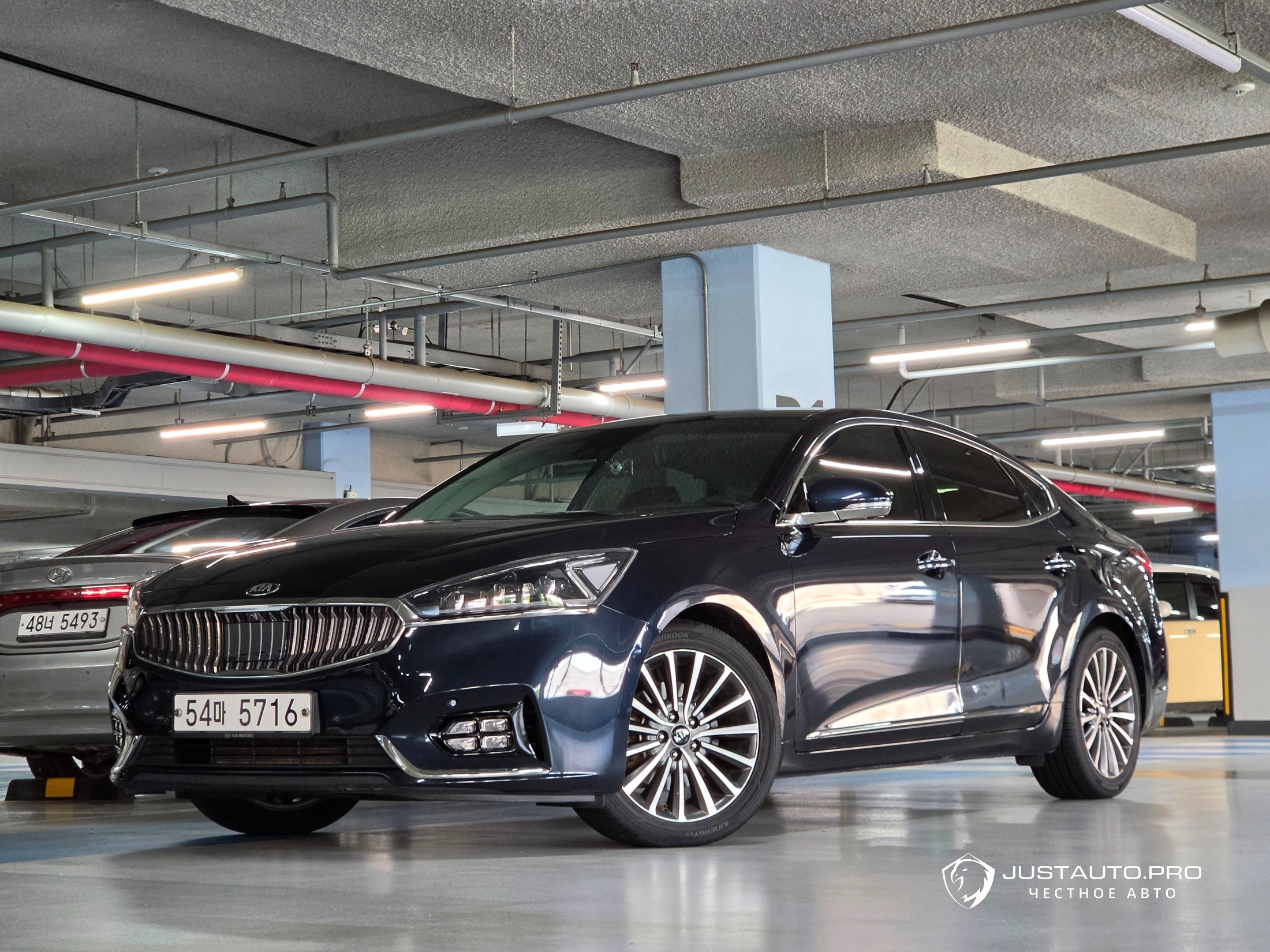Автомобиль Kia K7