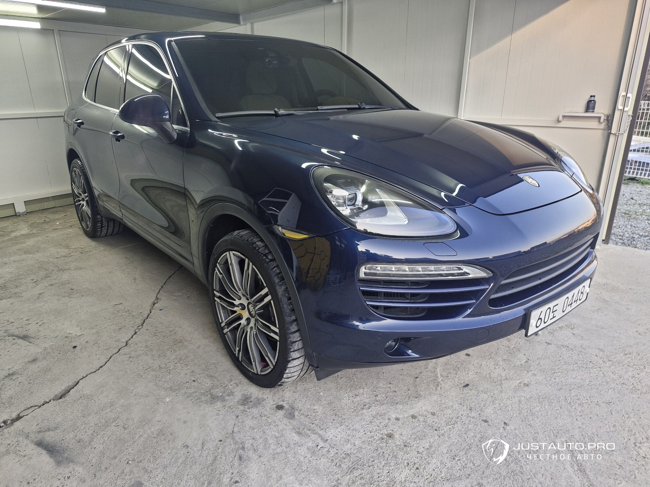 Автомобиль Porsche Cayenne
