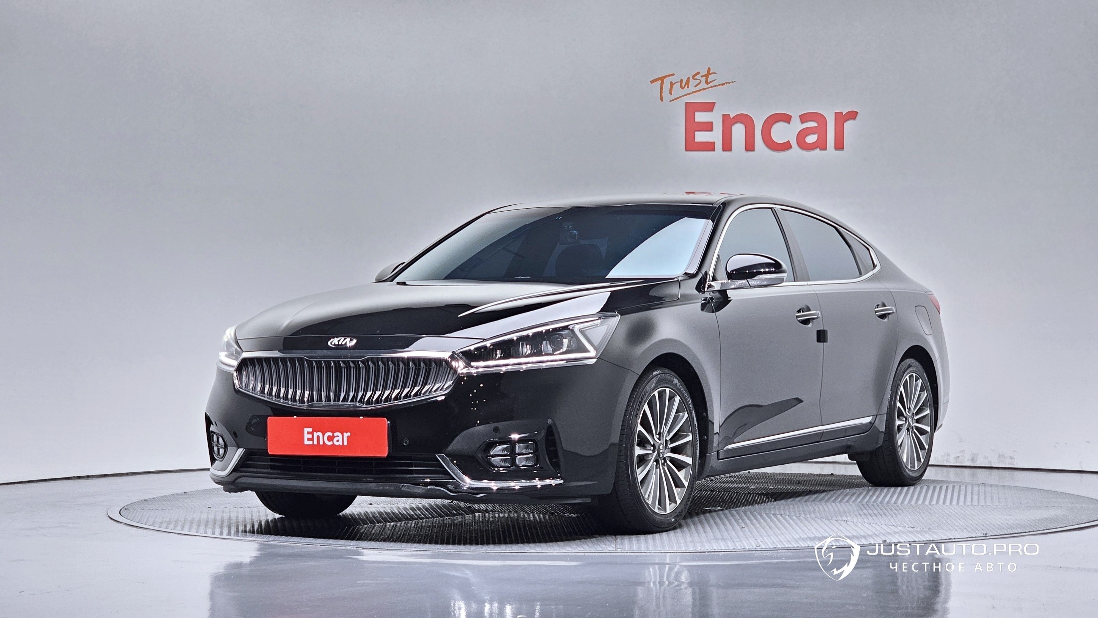 Автомобиль Kia K7