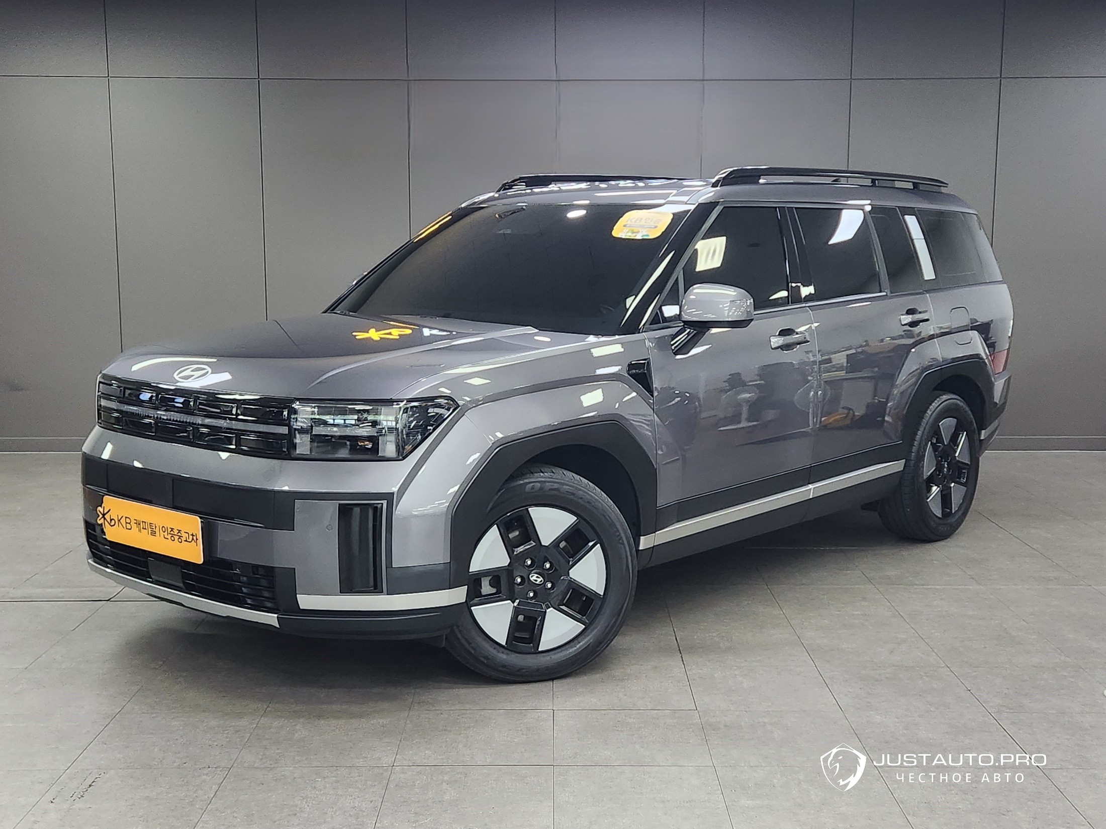 Автомобиль Hyundai Santafe