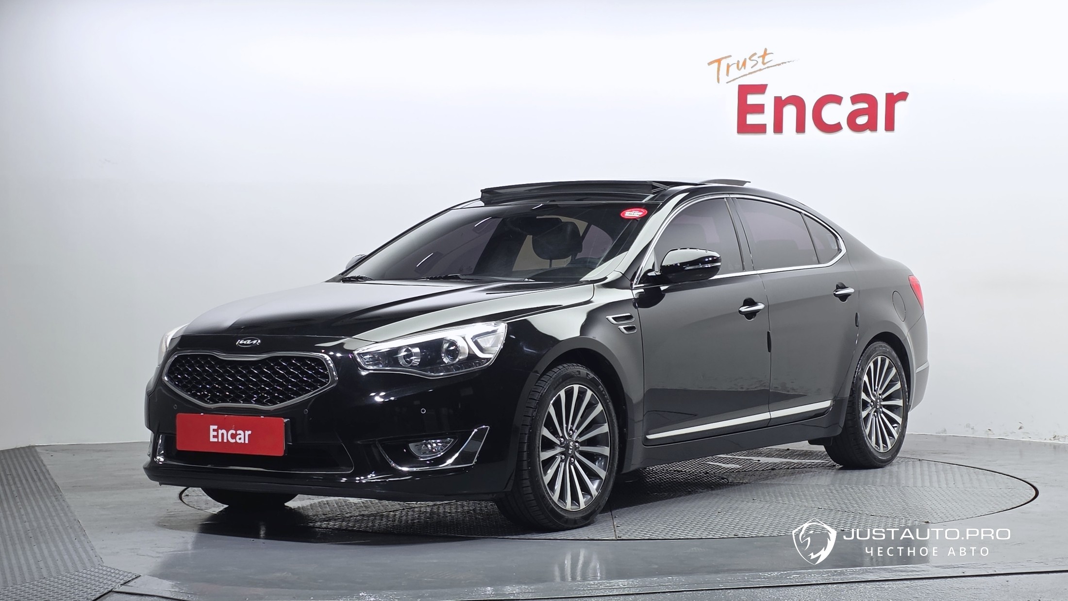 Автомобиль Kia K7