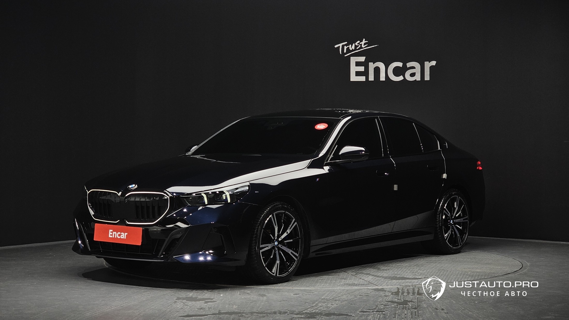 Автомобиль BMW 5-Series