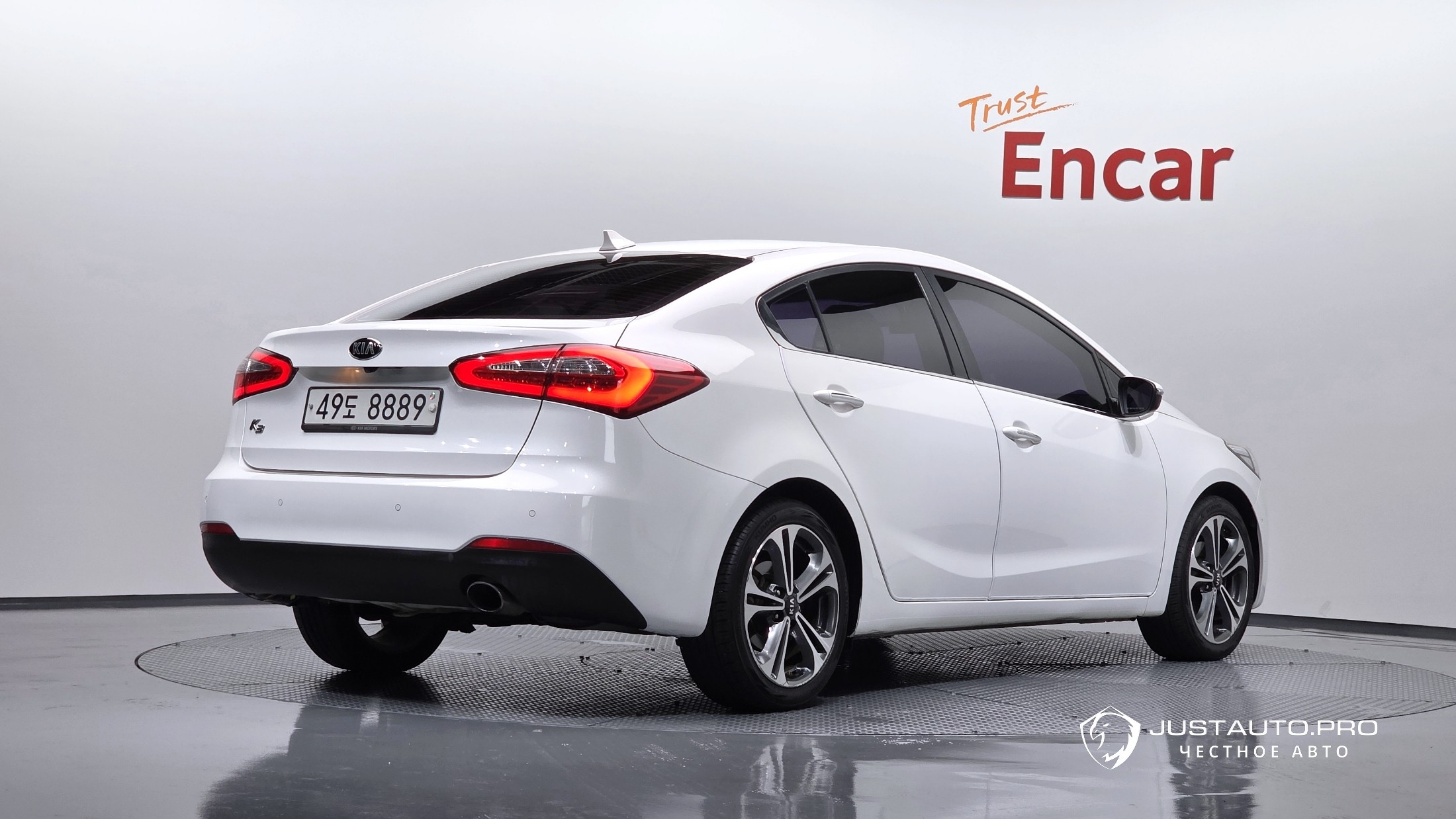 Автомобиль Kia K3