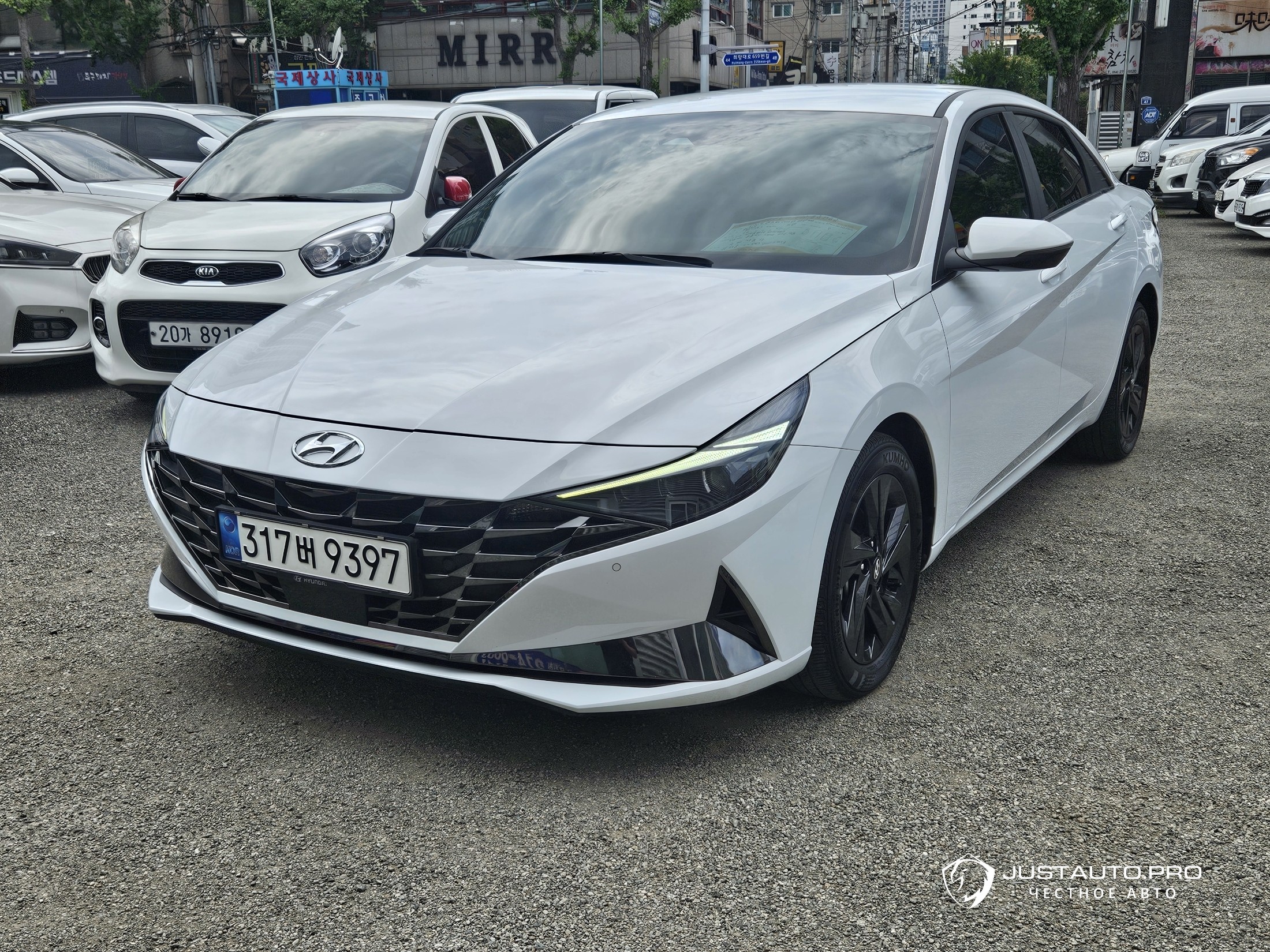 Автомобиль Hyundai AVANTE