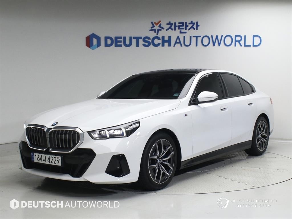 Автомобиль BMW 5-Series