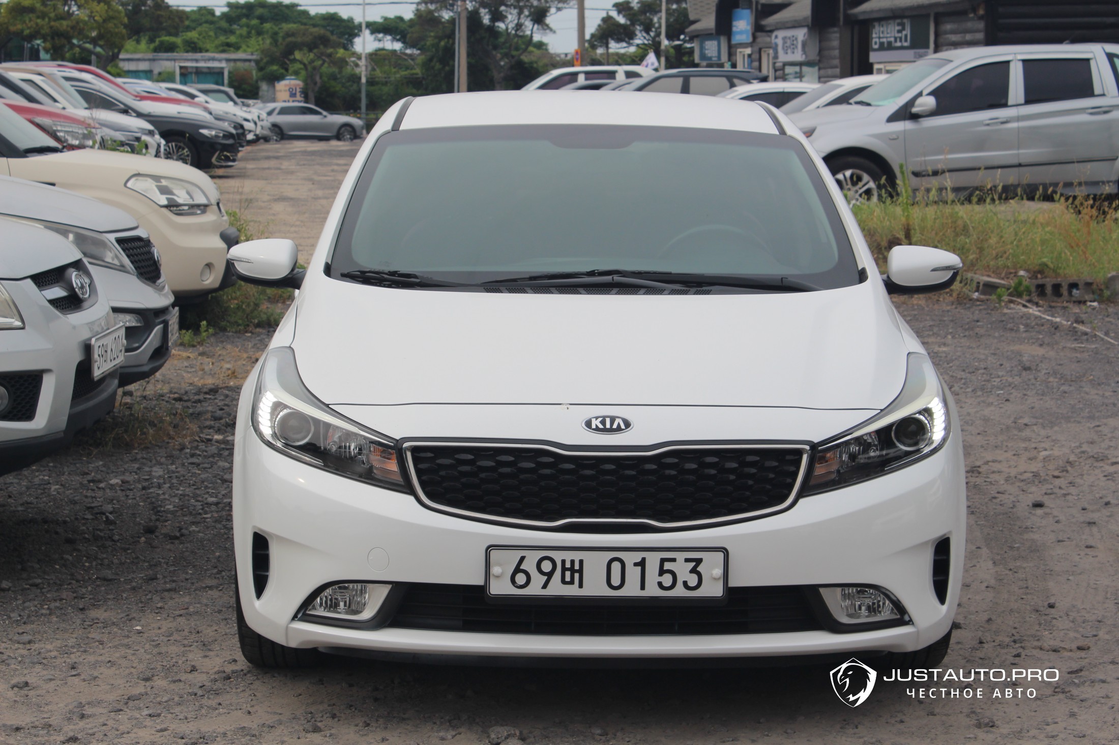 Автомобиль Kia K3