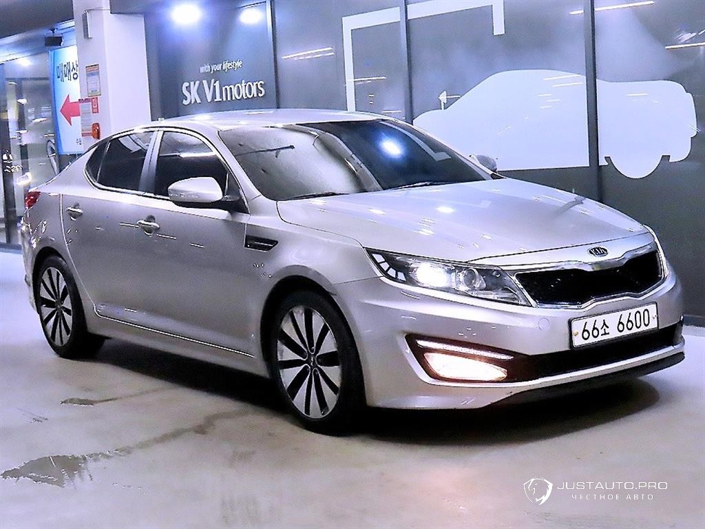 Автомобиль Kia K5