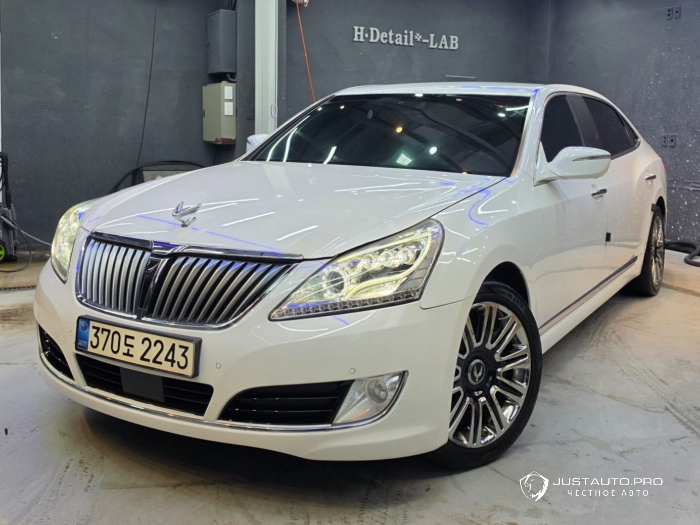 Автомобиль Hyundai Equus
