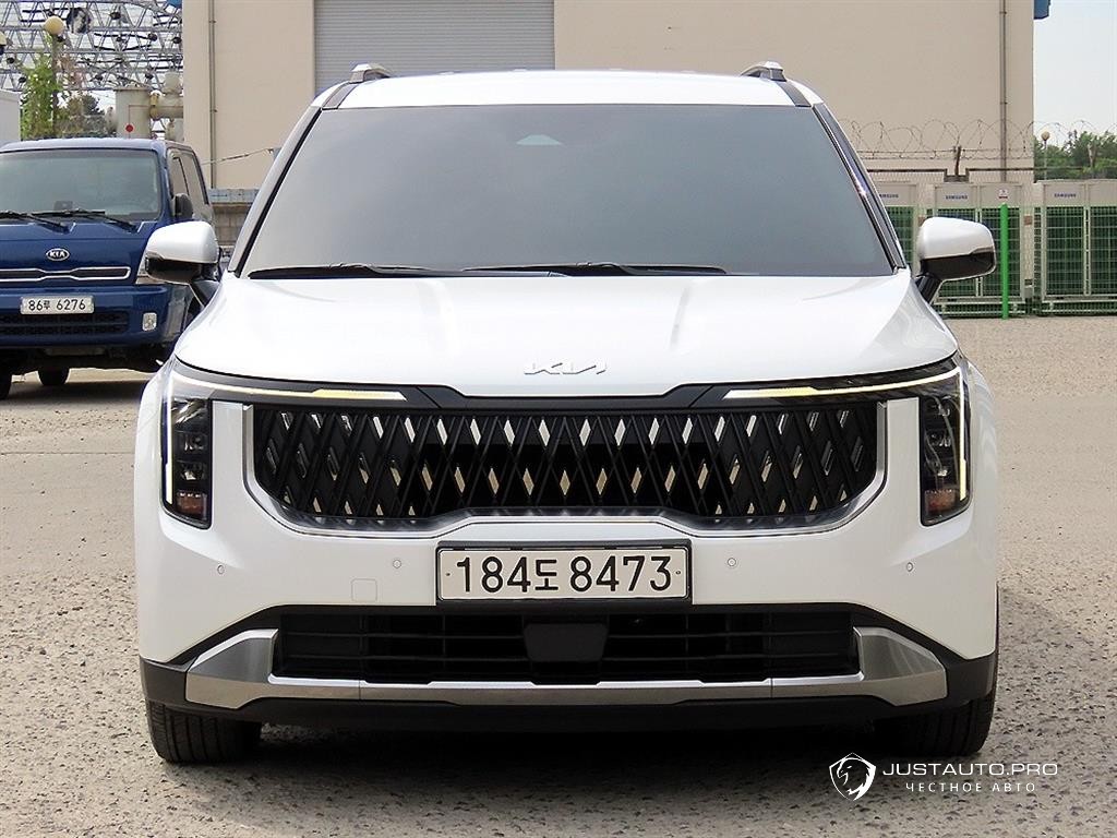 Автомобиль Kia Canival