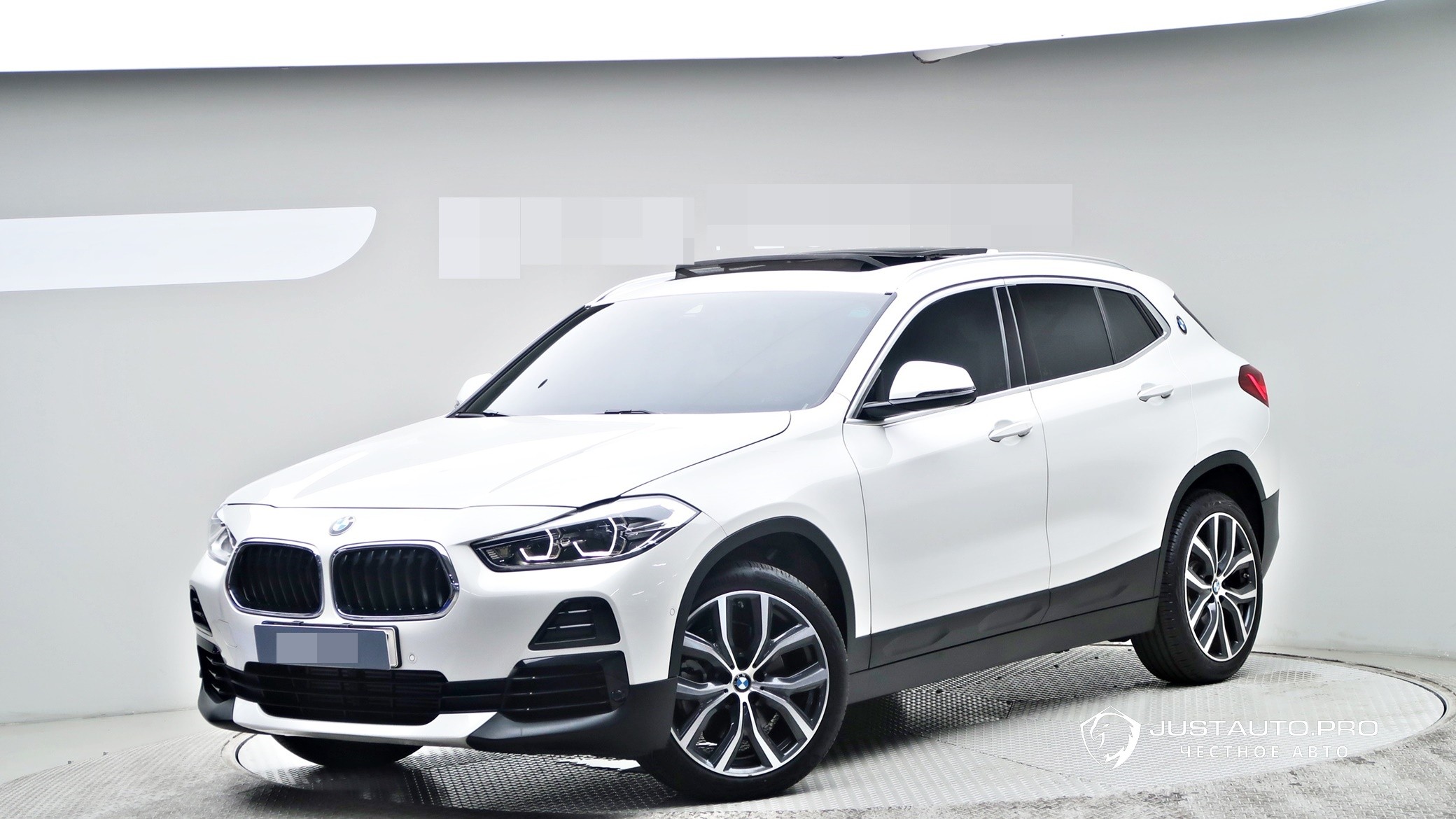 Автомобиль BMW X2 (F39)