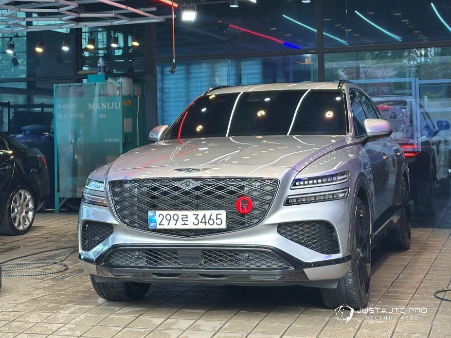Автомобиль Genesis GV80