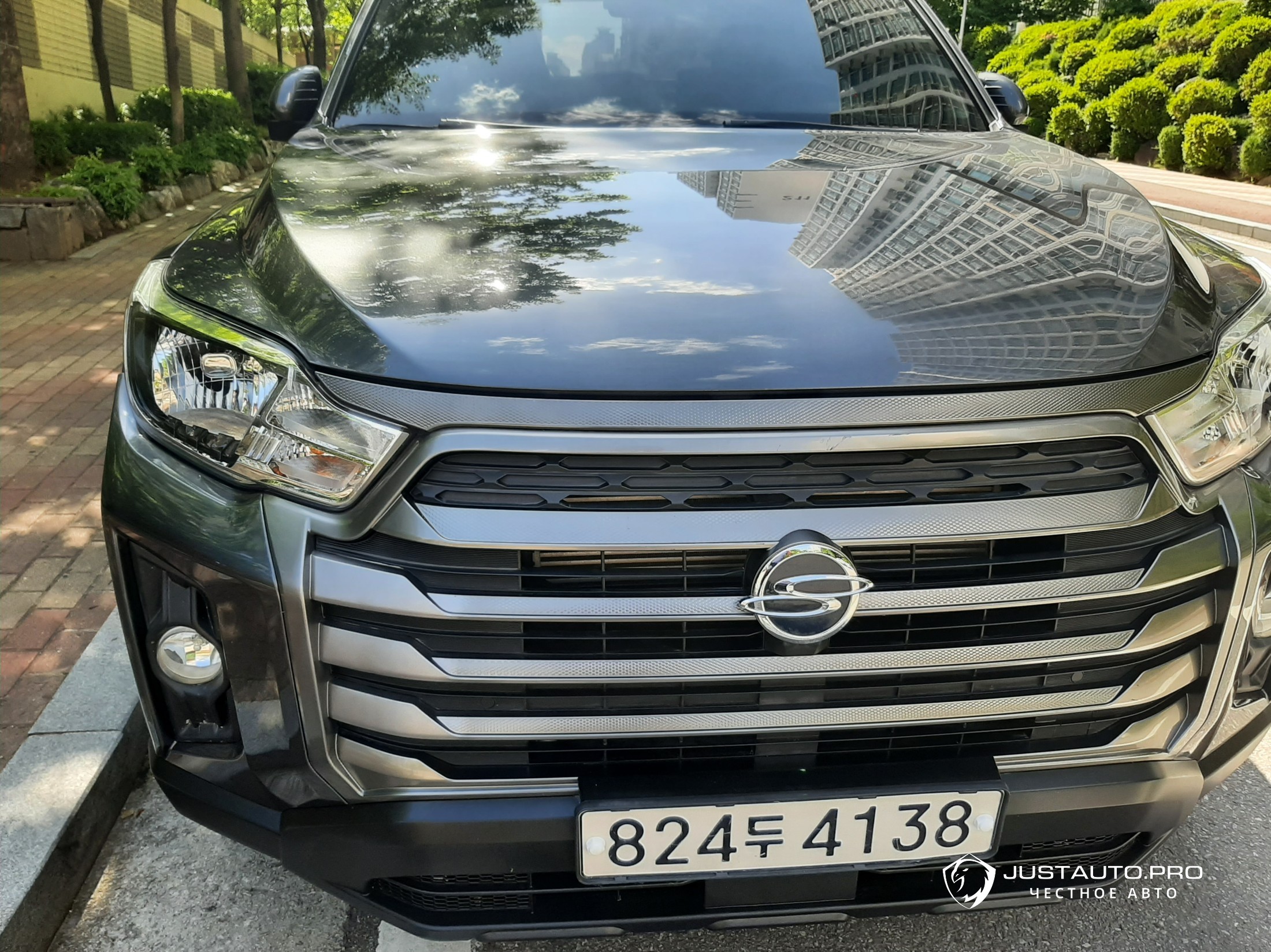 Автомобиль KG_Mobility_Ssangyong Rexton