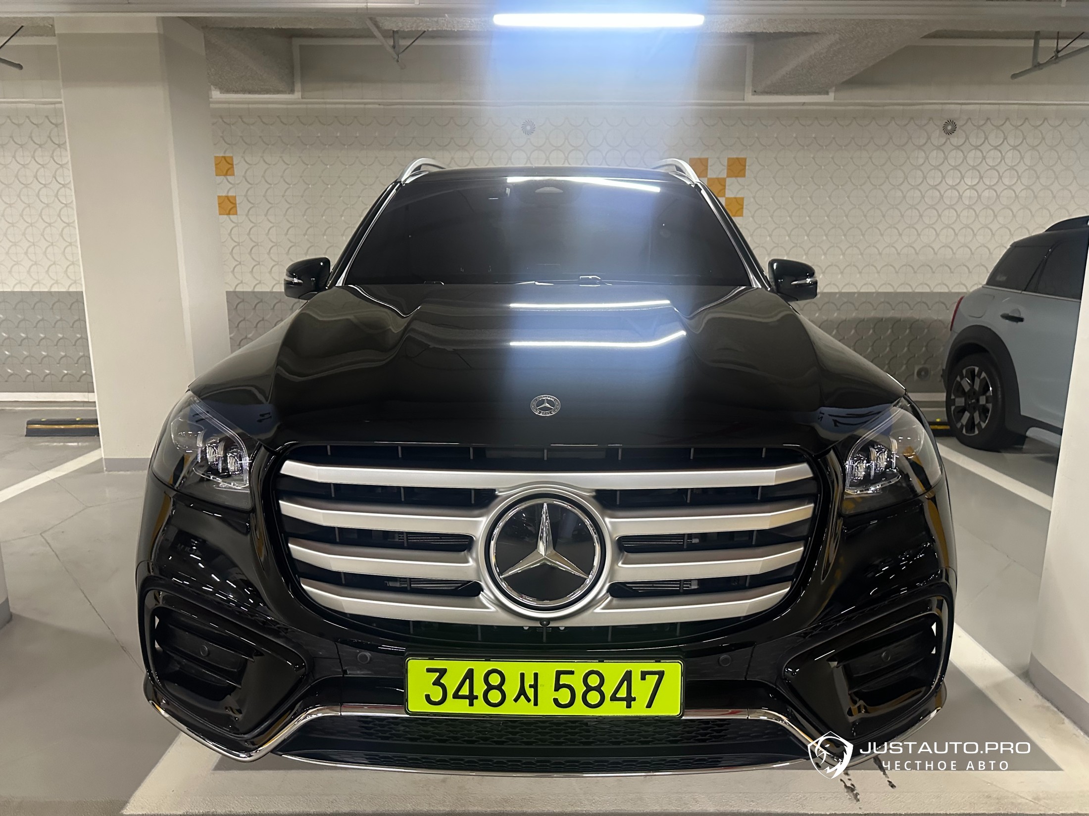 Автомобиль Mercedes-Benz GLS-Class